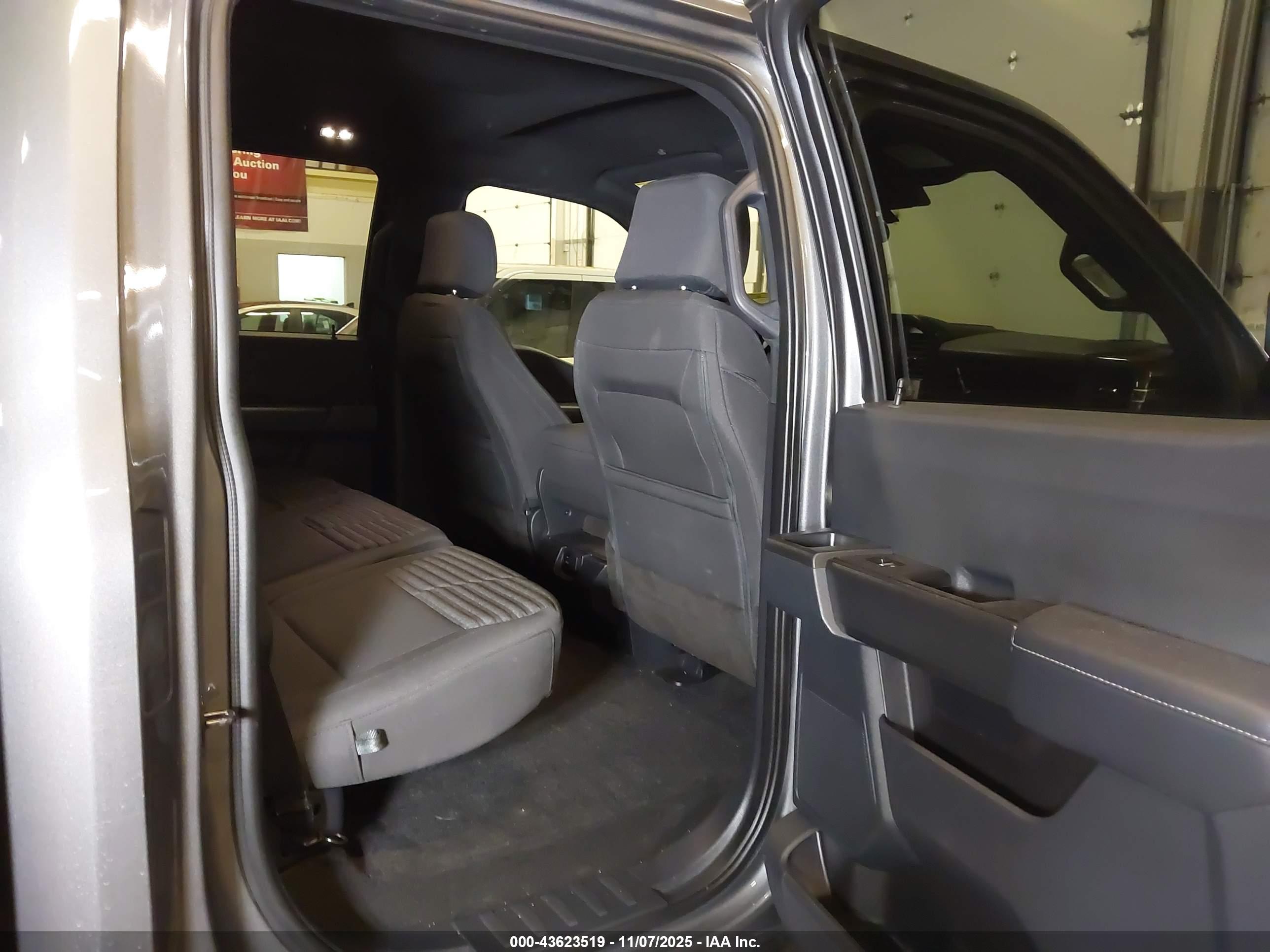 FORD F-150 image 8
