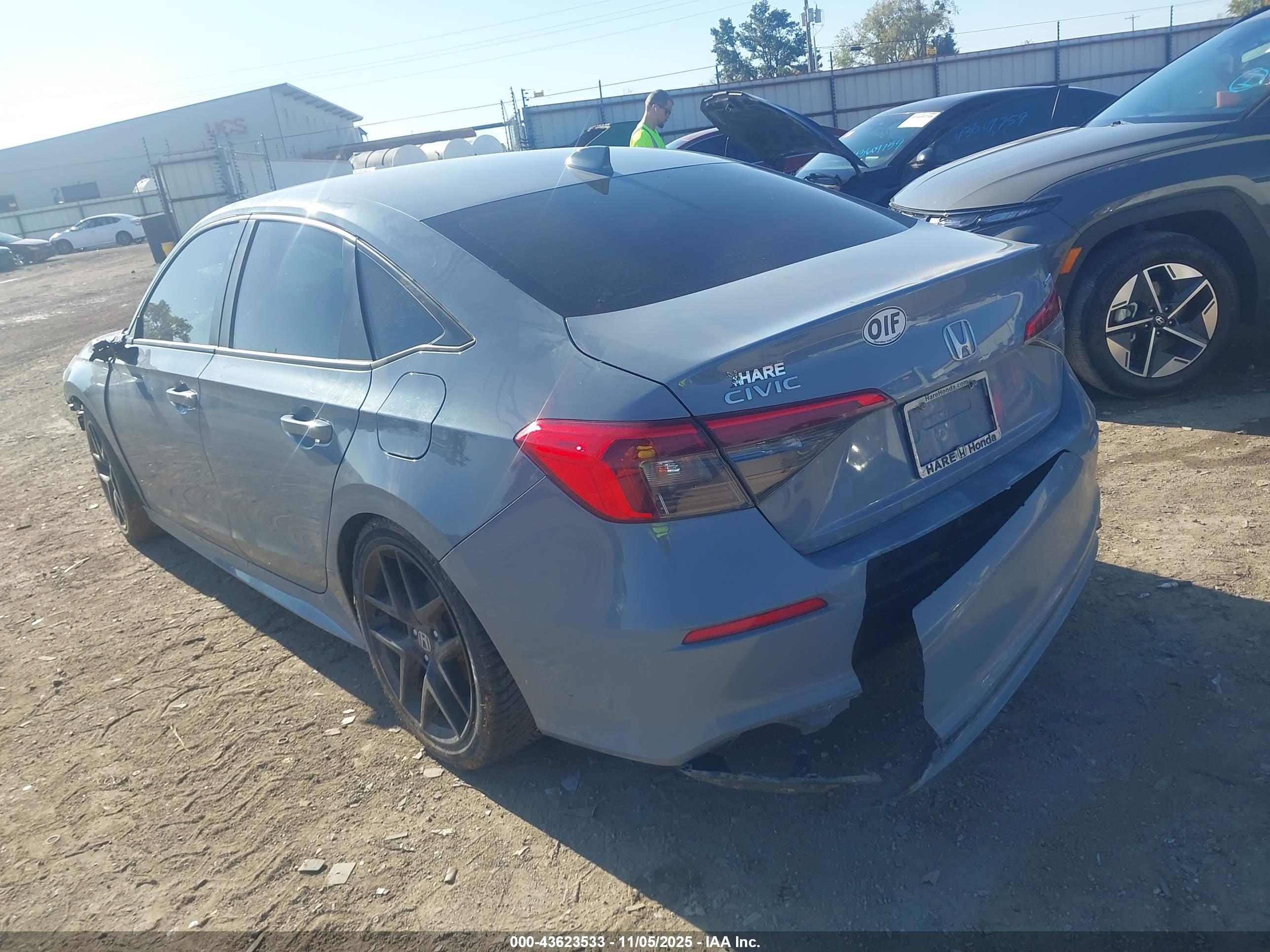HONDA CIVIC image 3