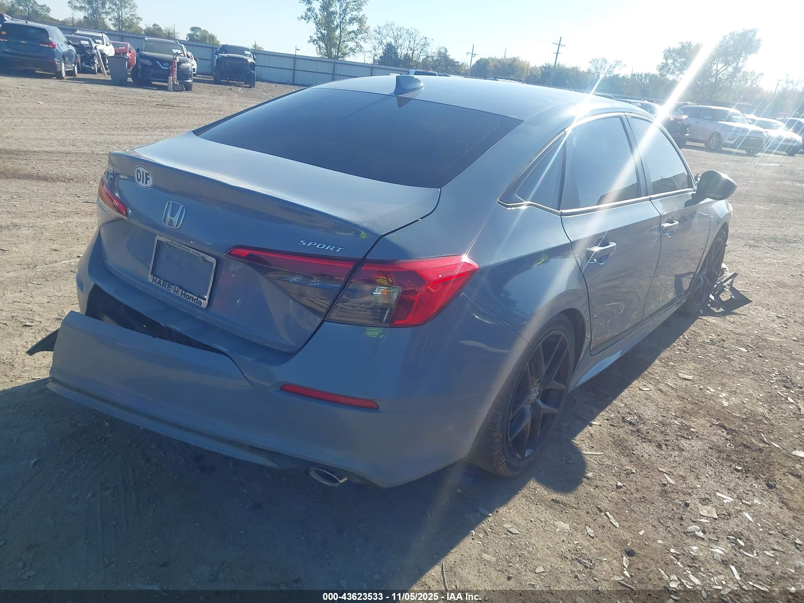 HONDA CIVIC image 4