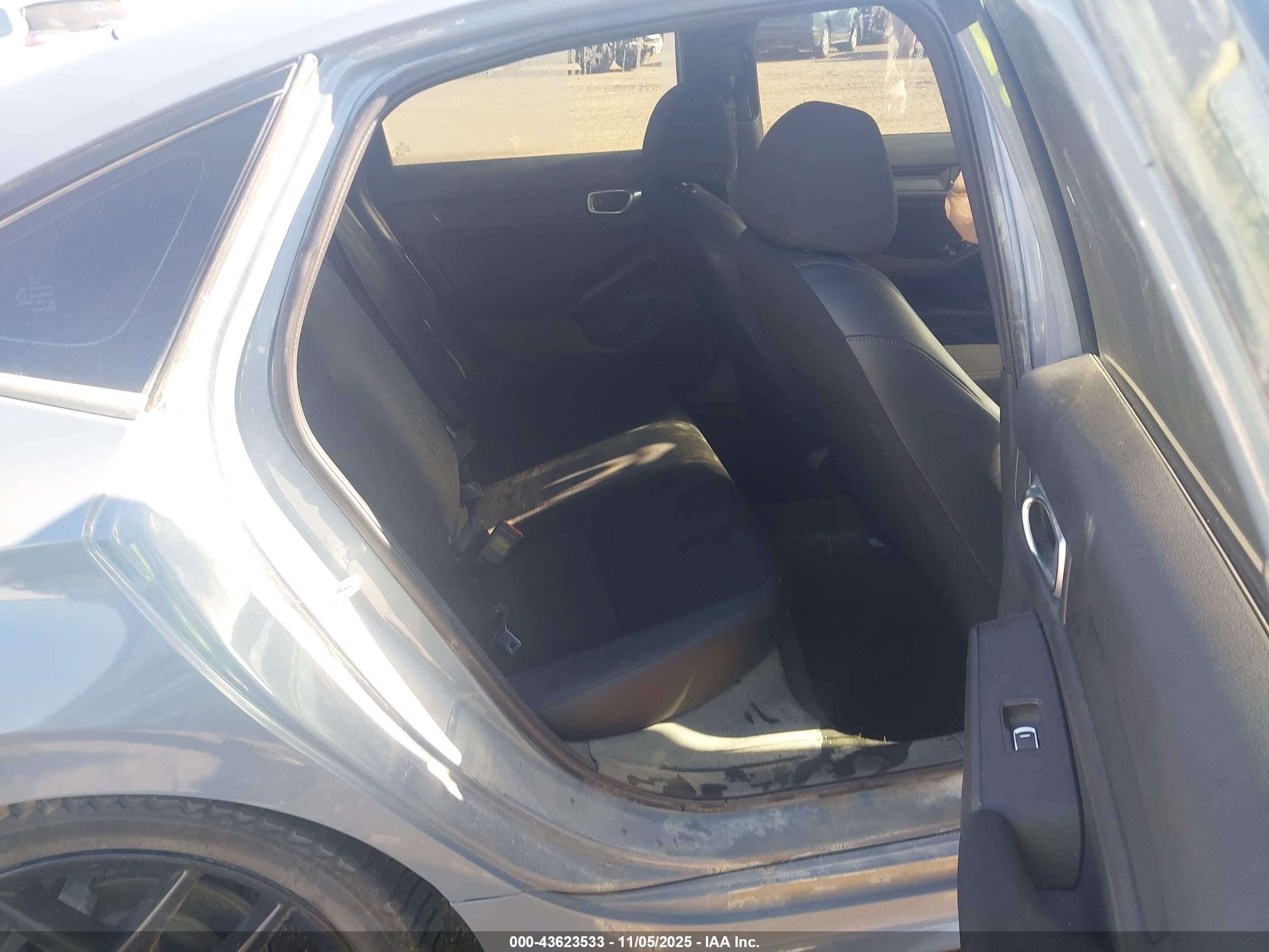 HONDA CIVIC image 8