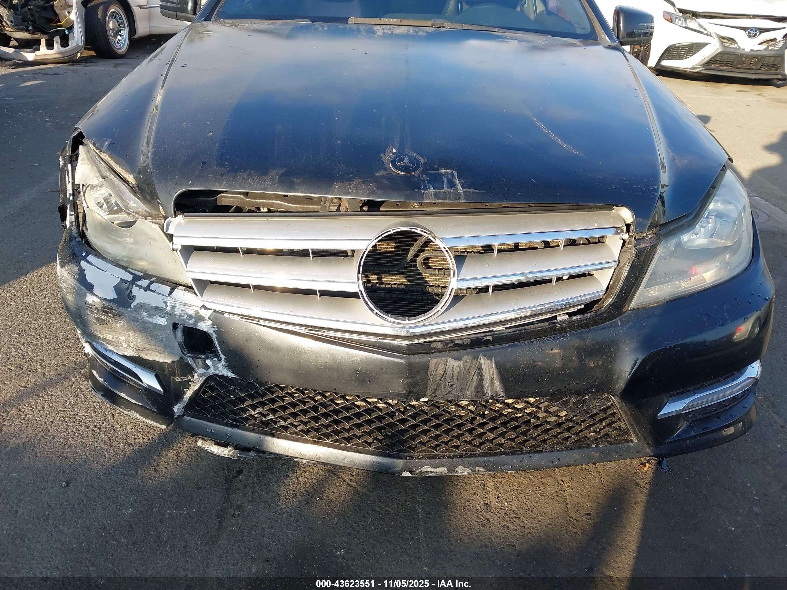 MERCEDES-BENZ C image 6