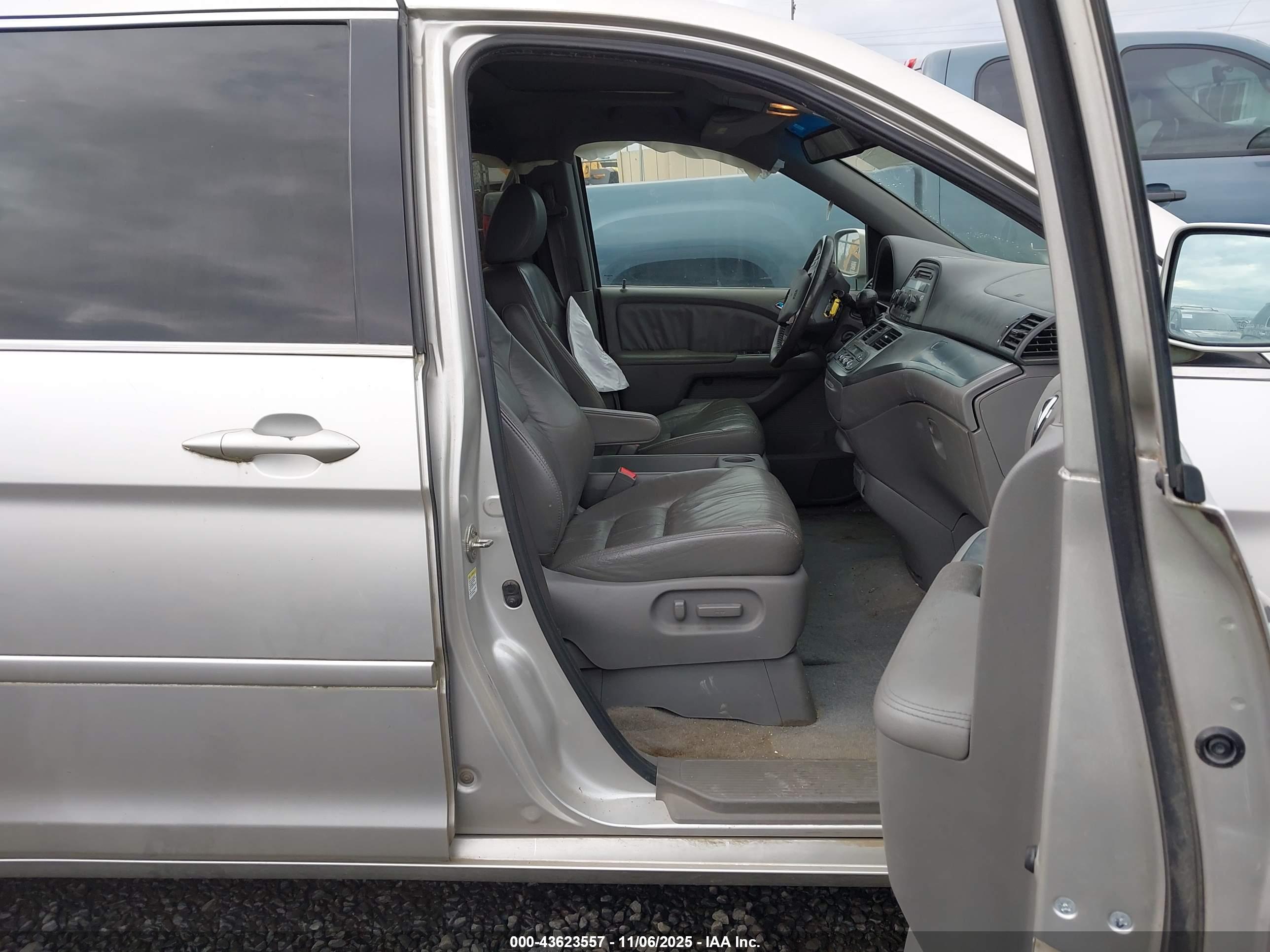 HONDA ODYSSEY image 5