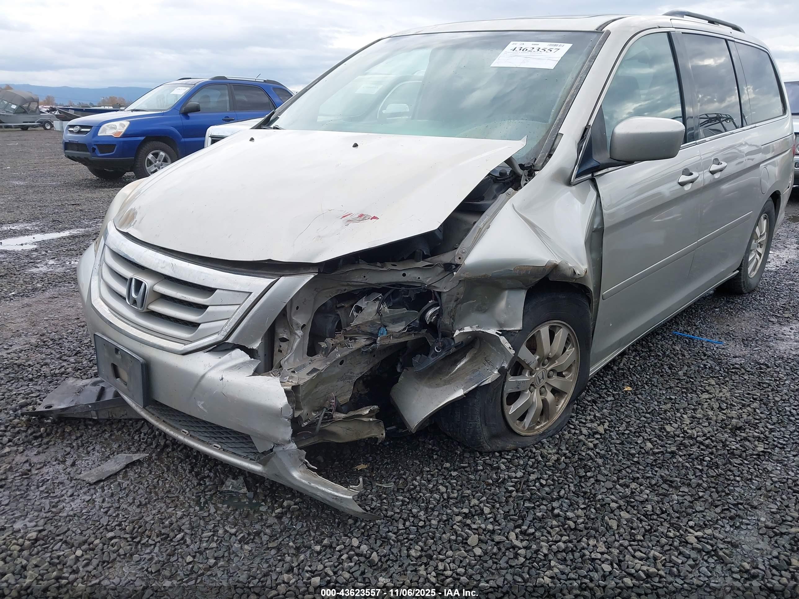 HONDA ODYSSEY image 6