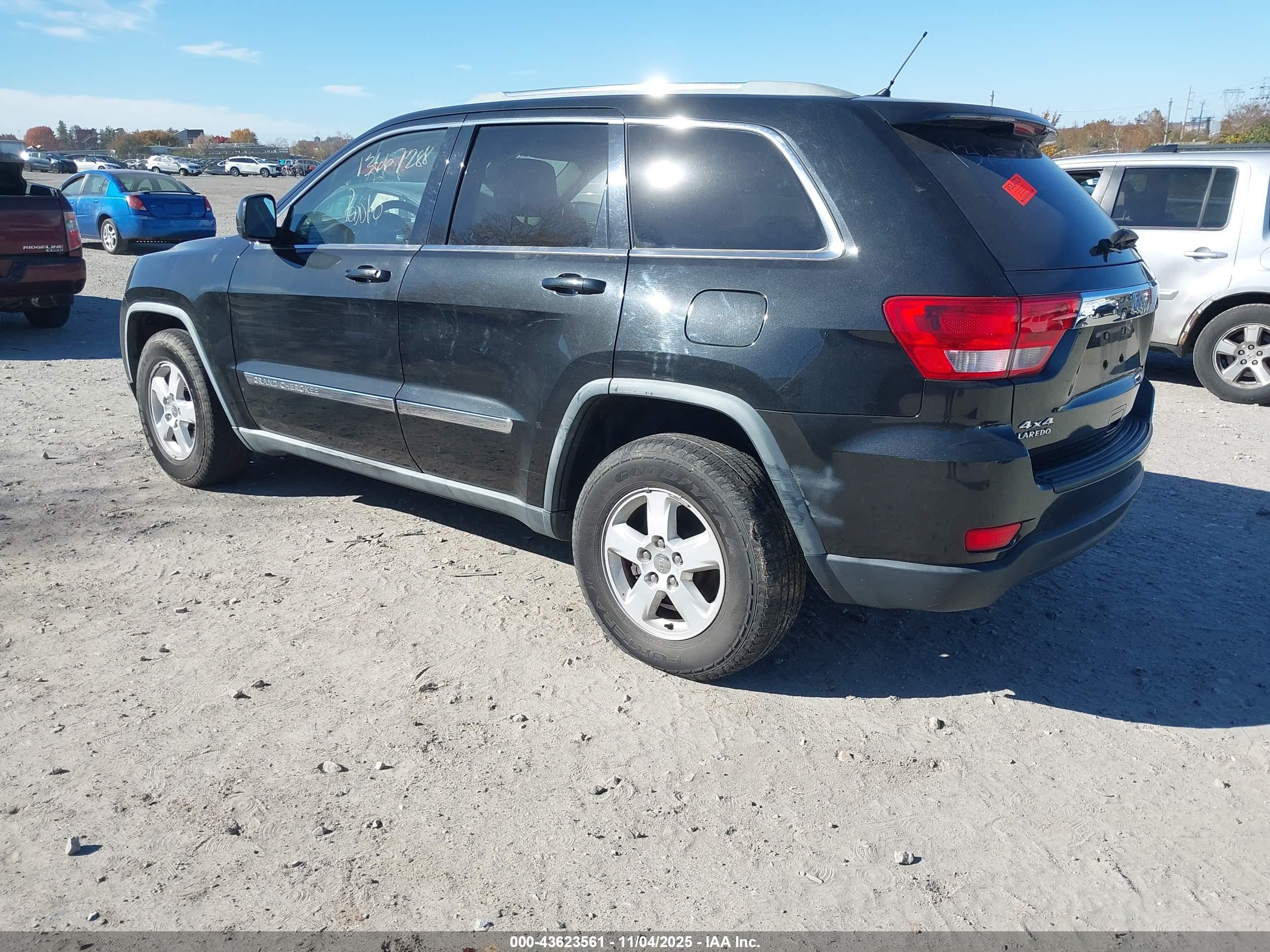 JEEP GRAND image 3