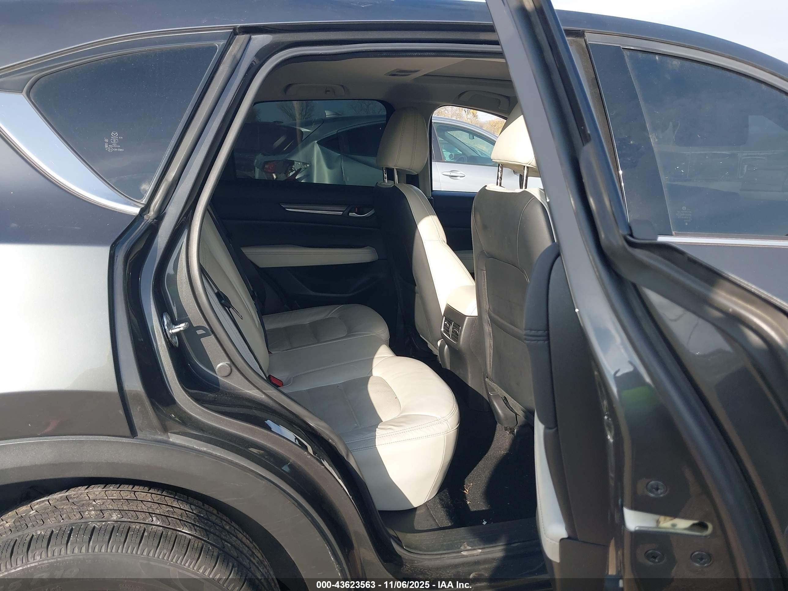 MAZDA CX-5 image 8