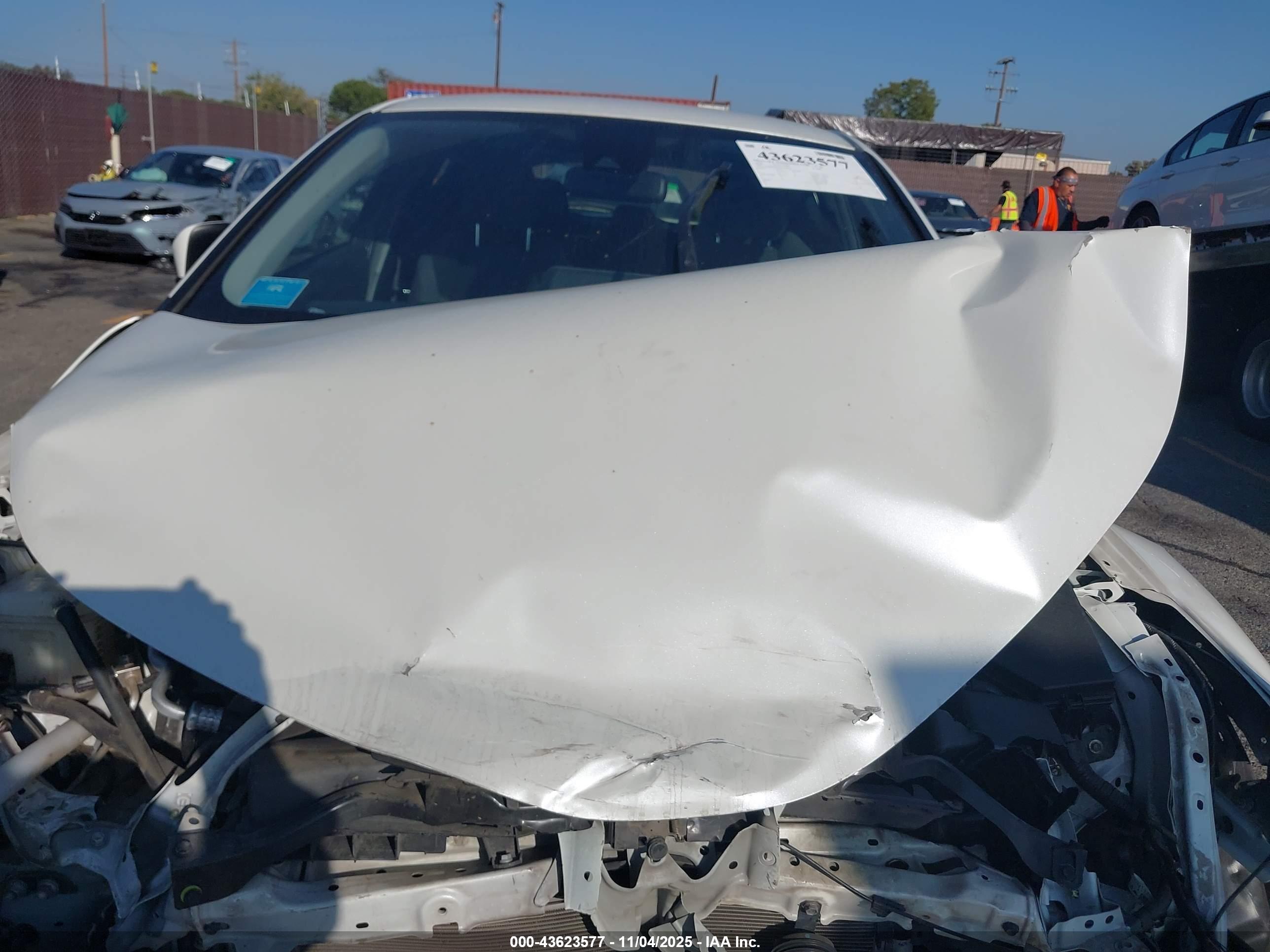 TOYOTA C-HR image 10