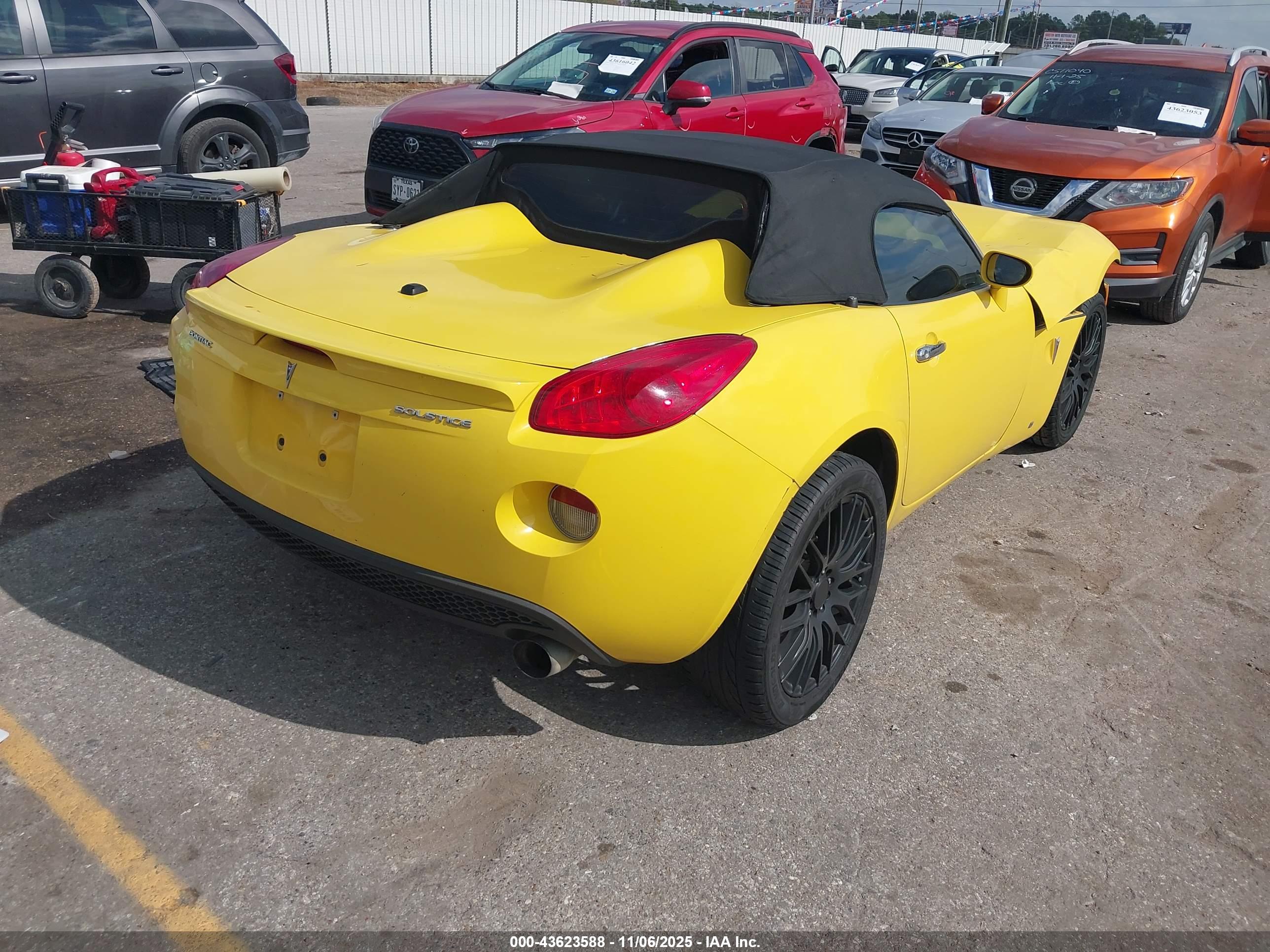 PONTIAC SOLSTICE image 4