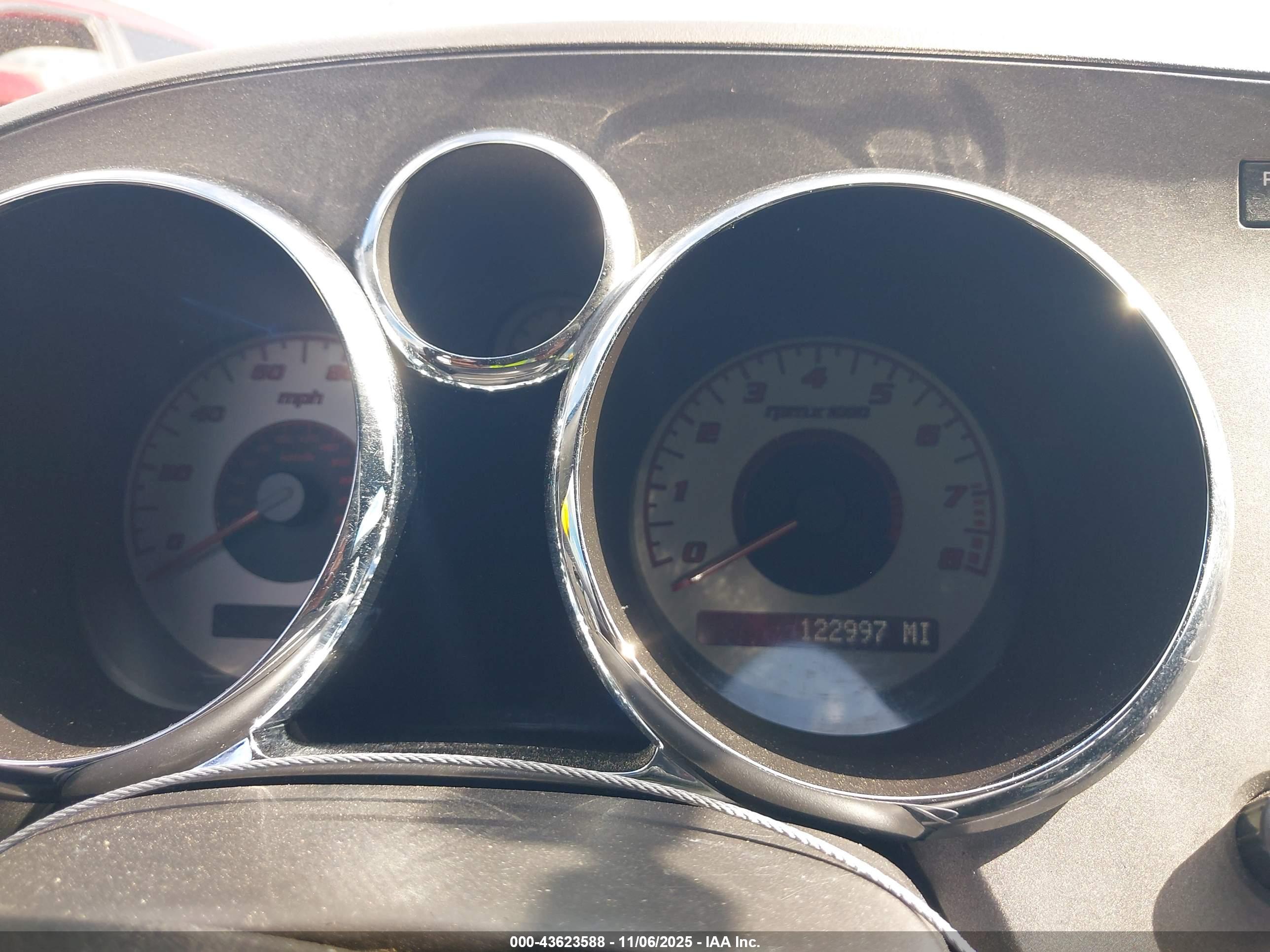 PONTIAC SOLSTICE image 7