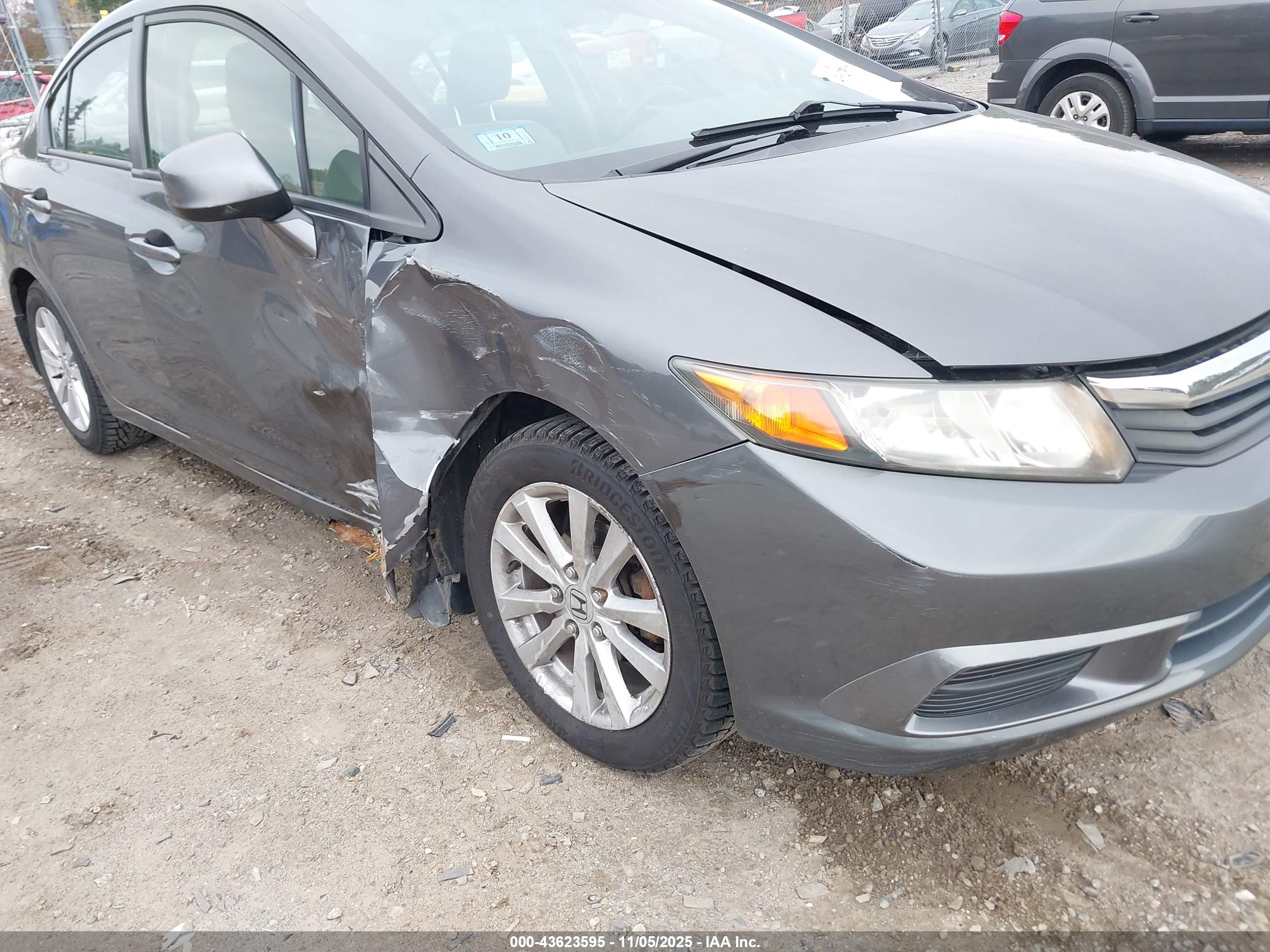 HONDA CIVIC image 6
