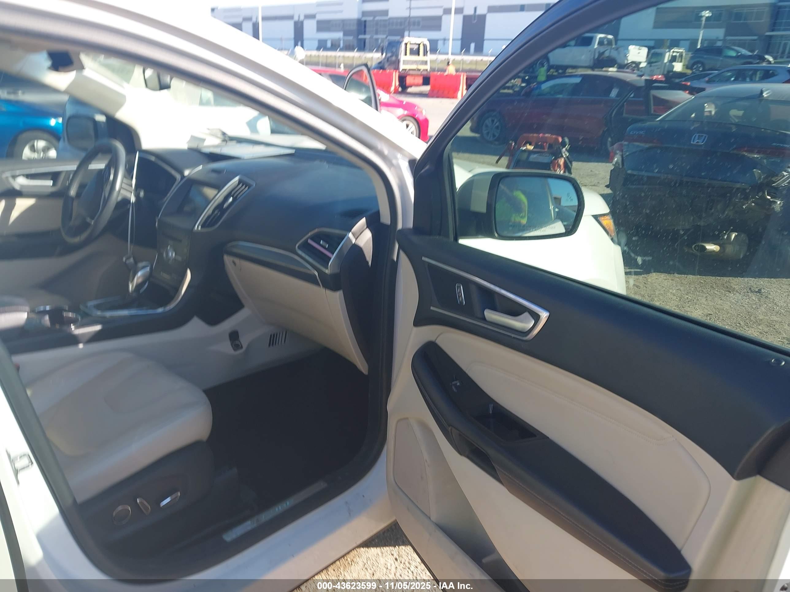 FORD EDGE image 5