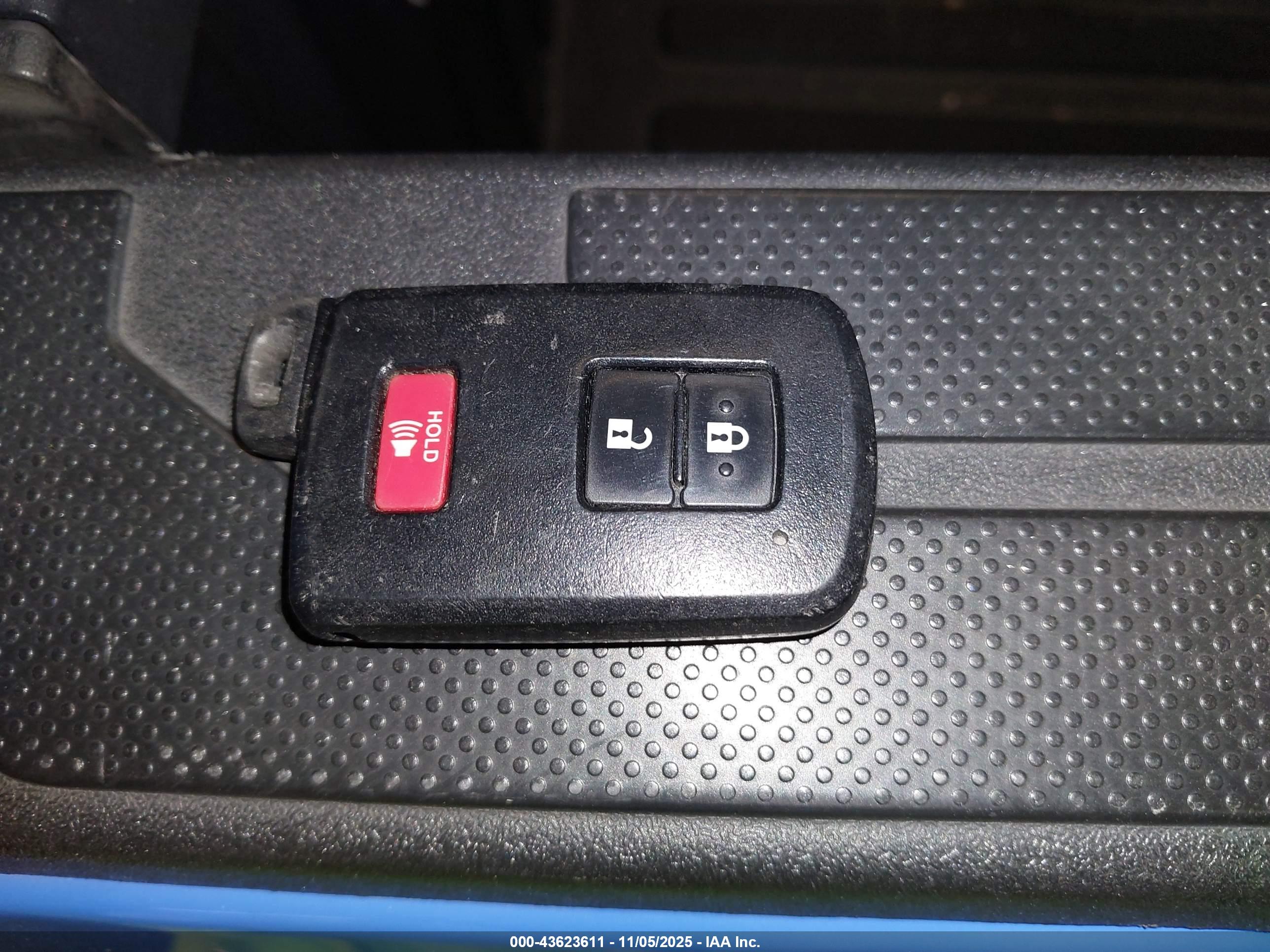 TOYOTA TACOMA image 11