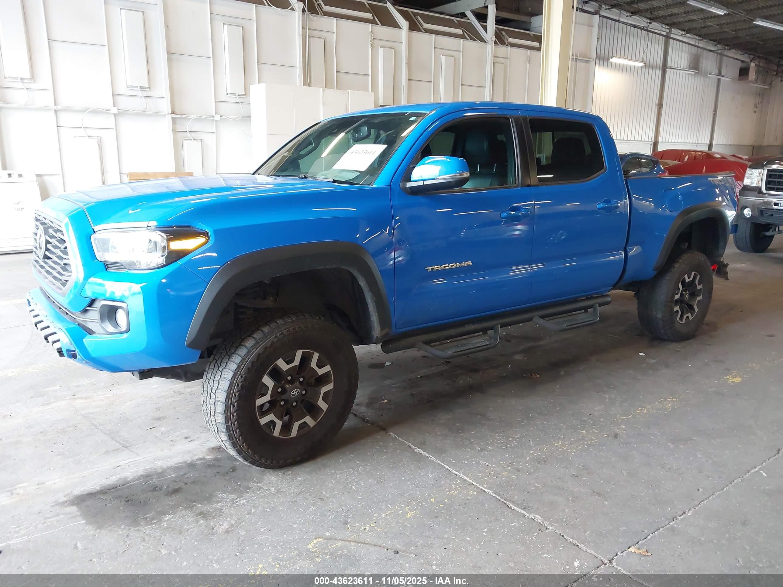 TOYOTA TACOMA image 2