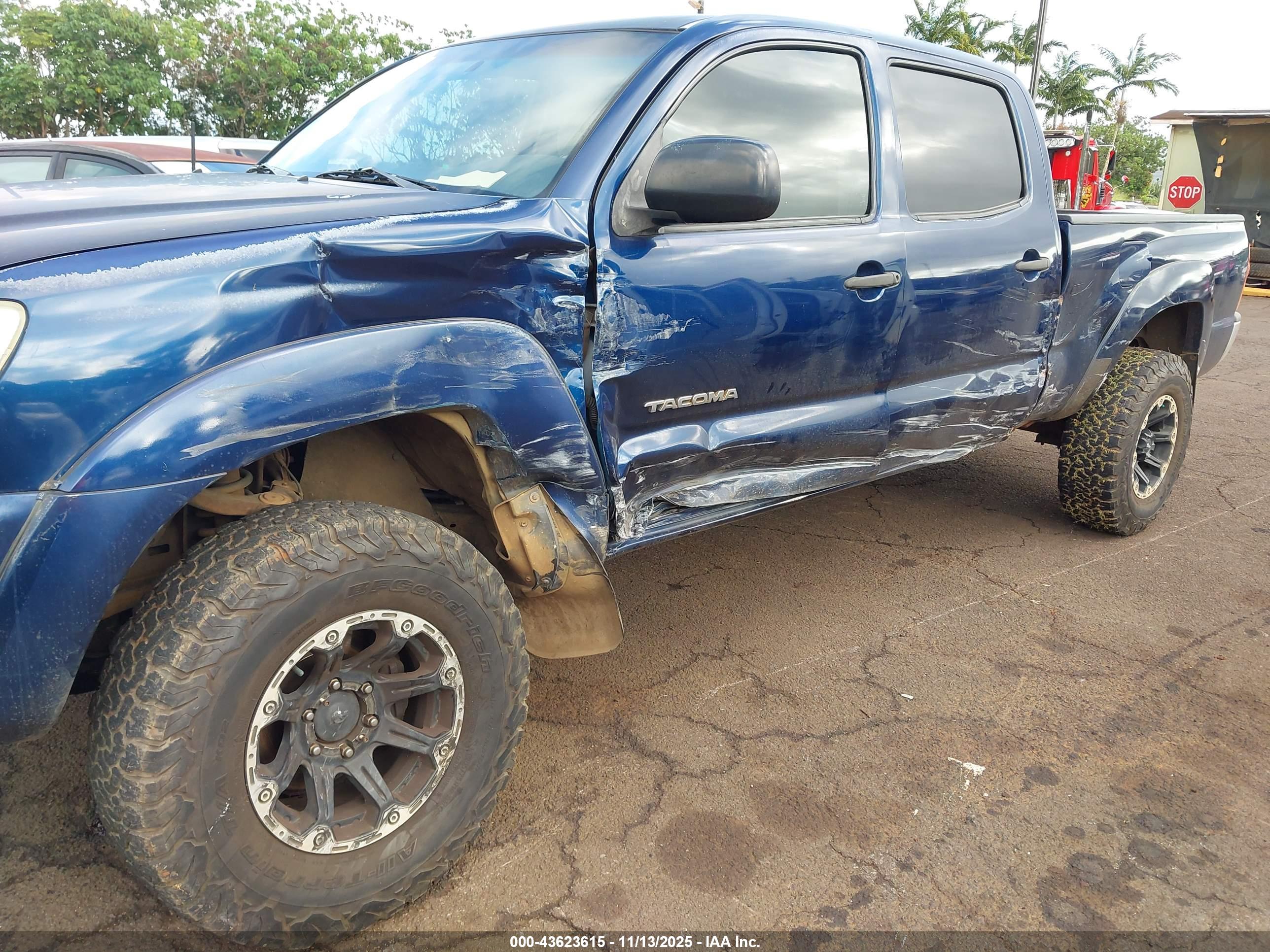 TOYOTA TACOMA image 6