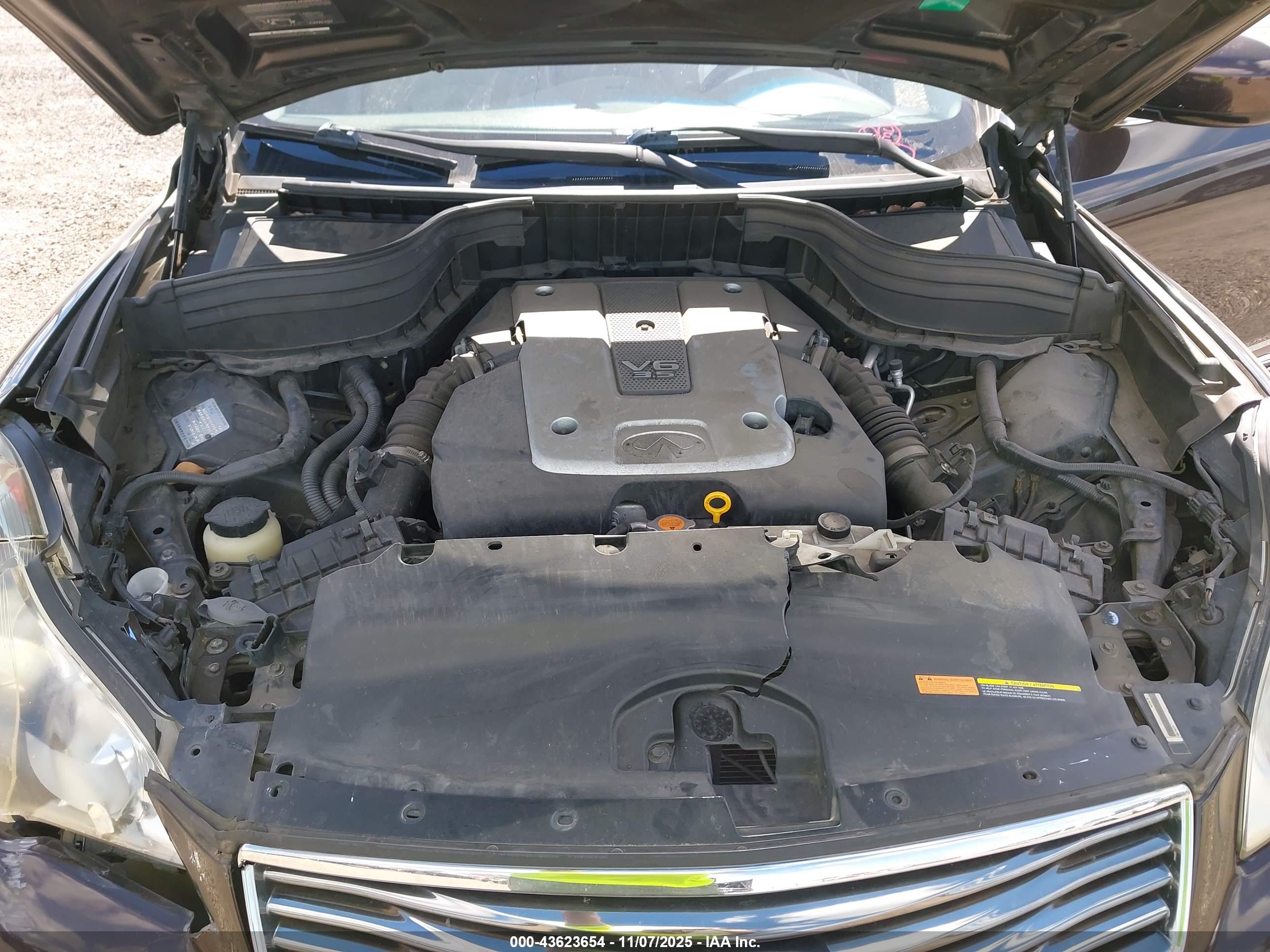 INFINITI EX35 image 10