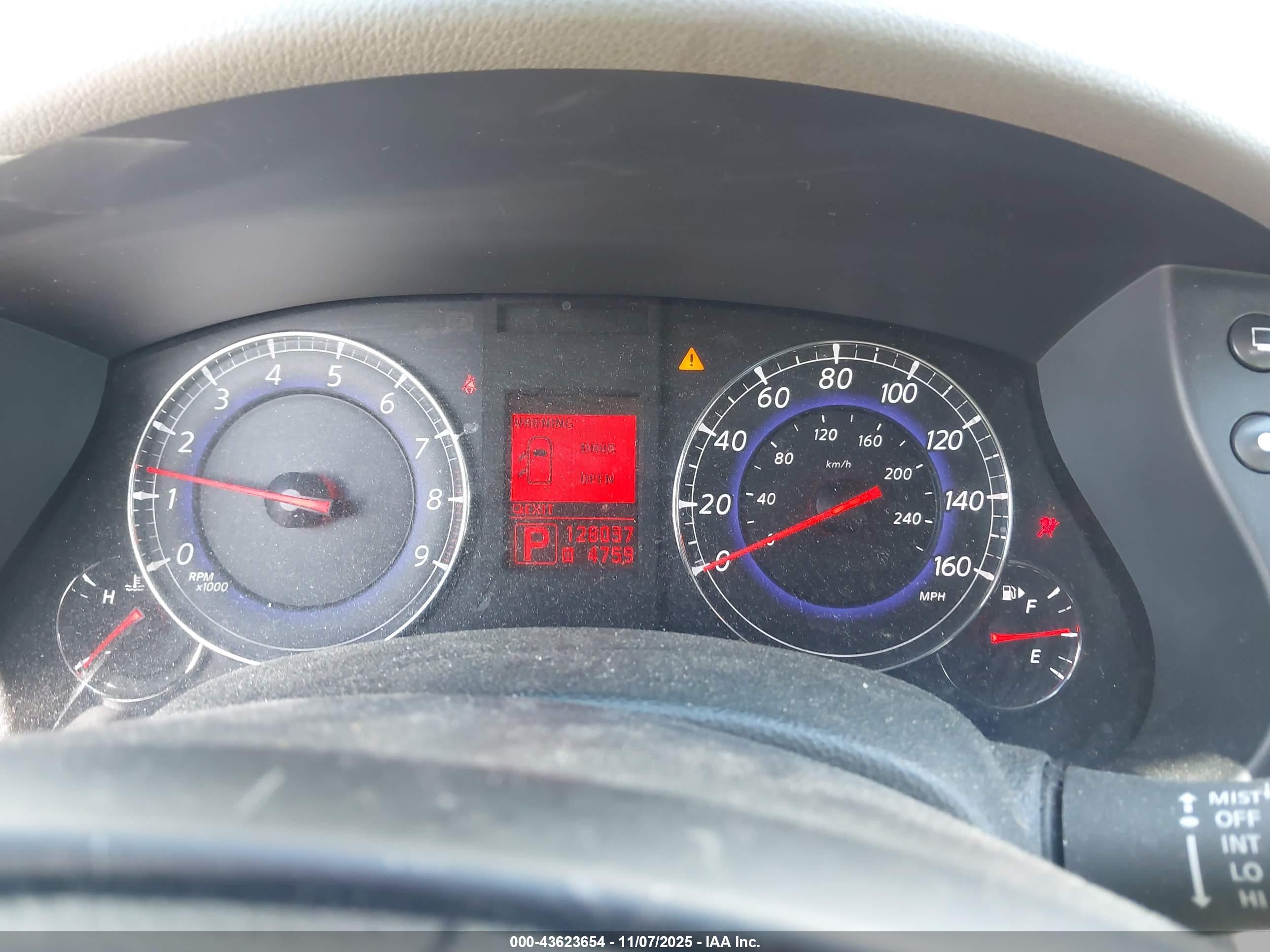 INFINITI EX35 image 7