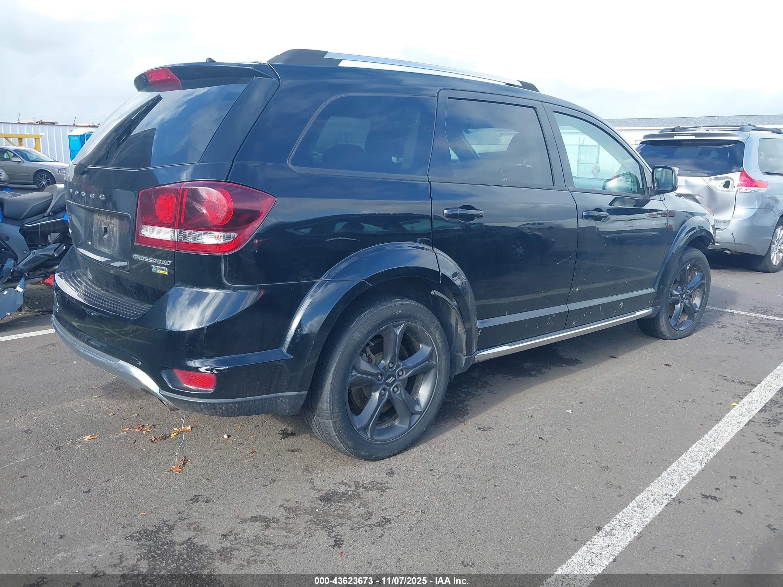 DODGE JOURNEY image 4