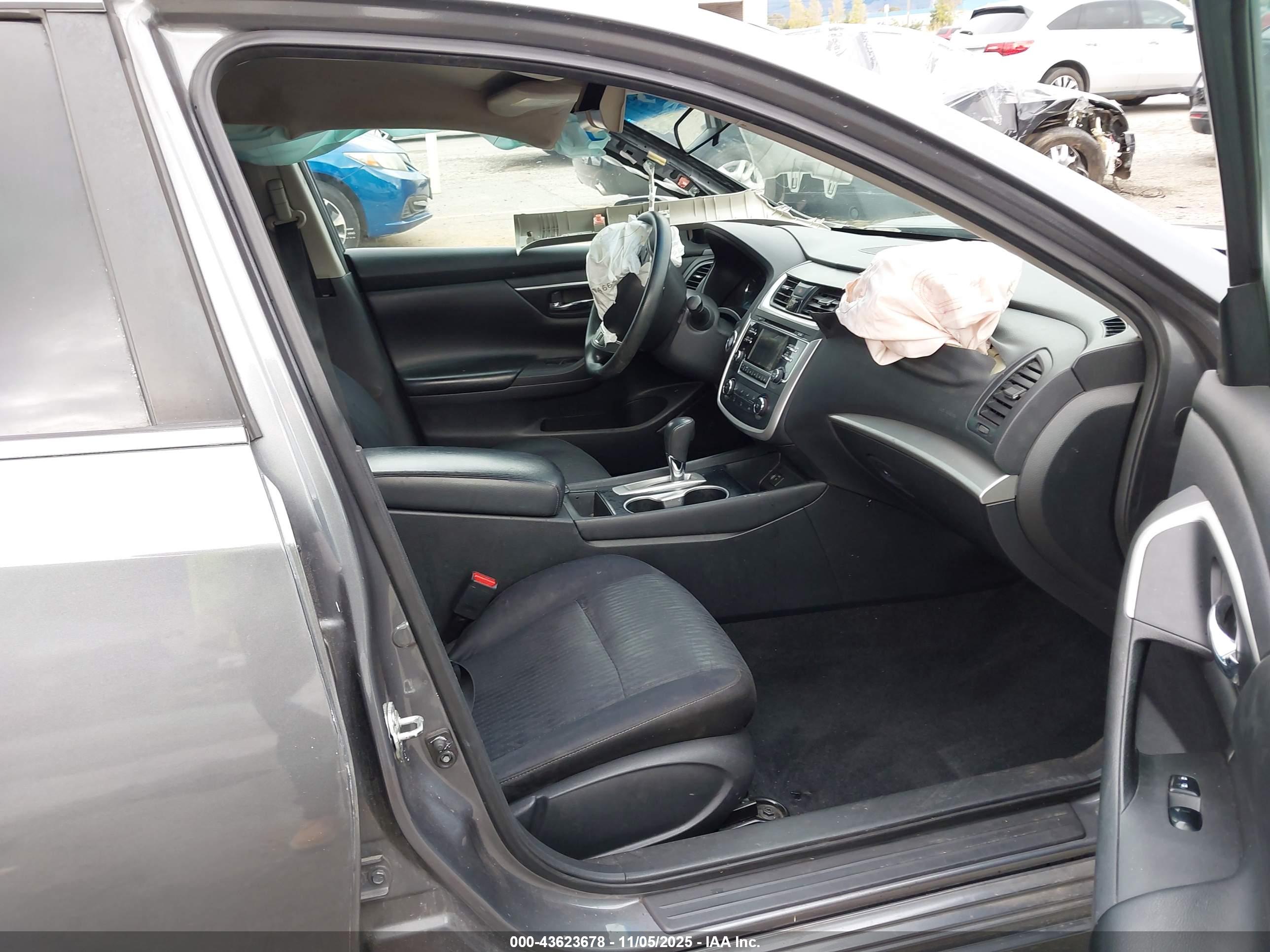 NISSAN ALTIMA image 5