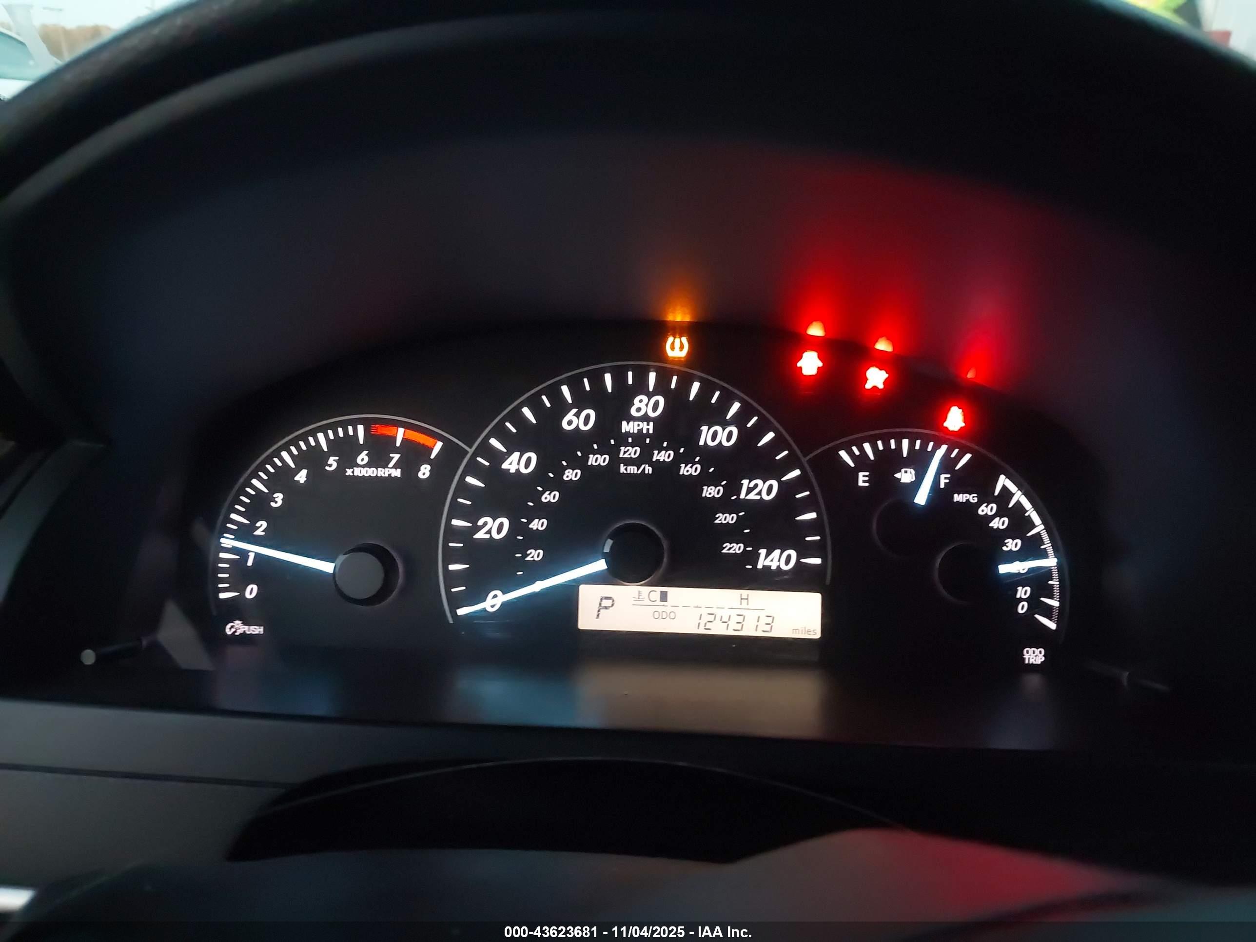 TOYOTA CAMRY image 7