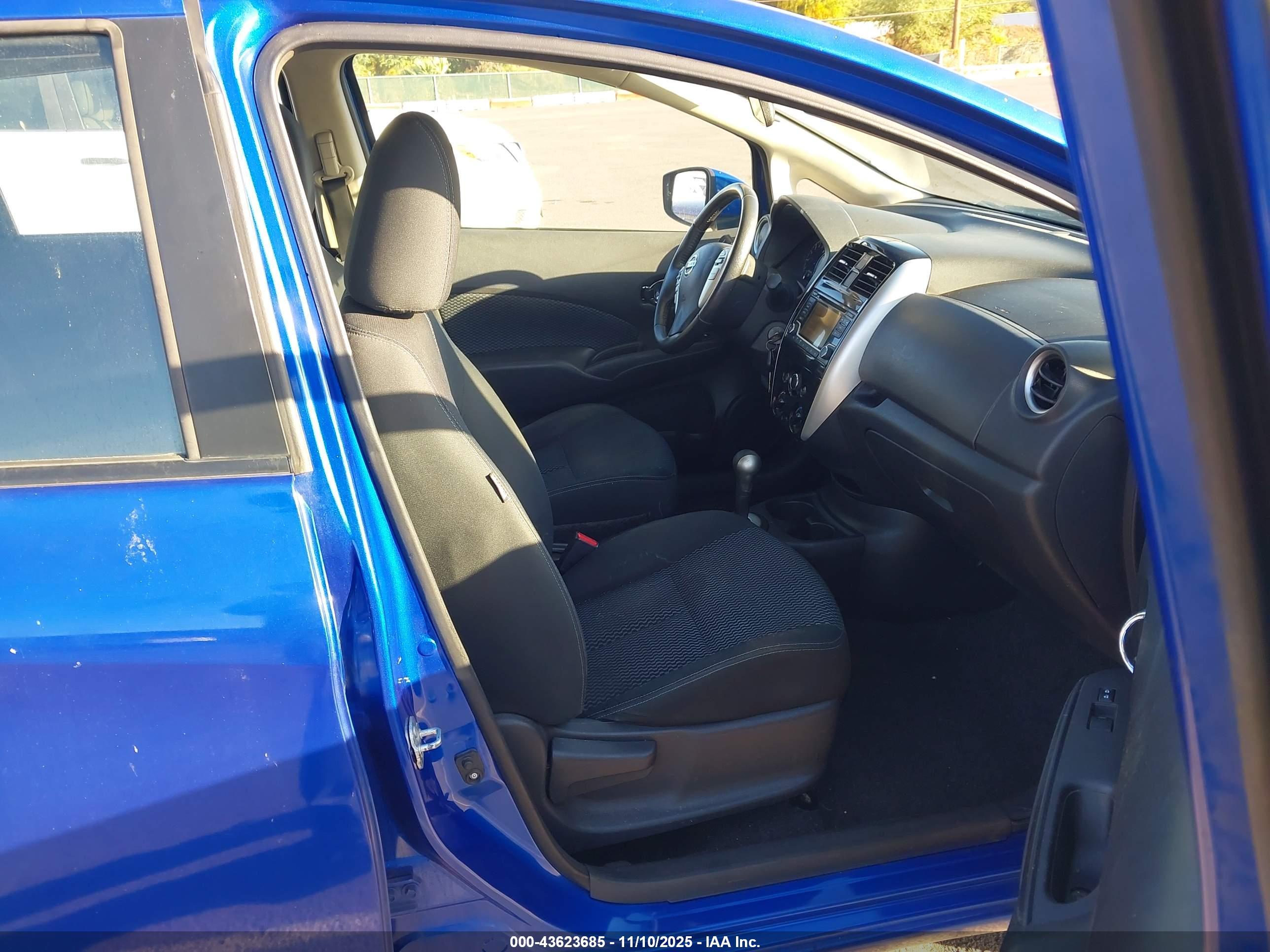 NISSAN VERSA image 5