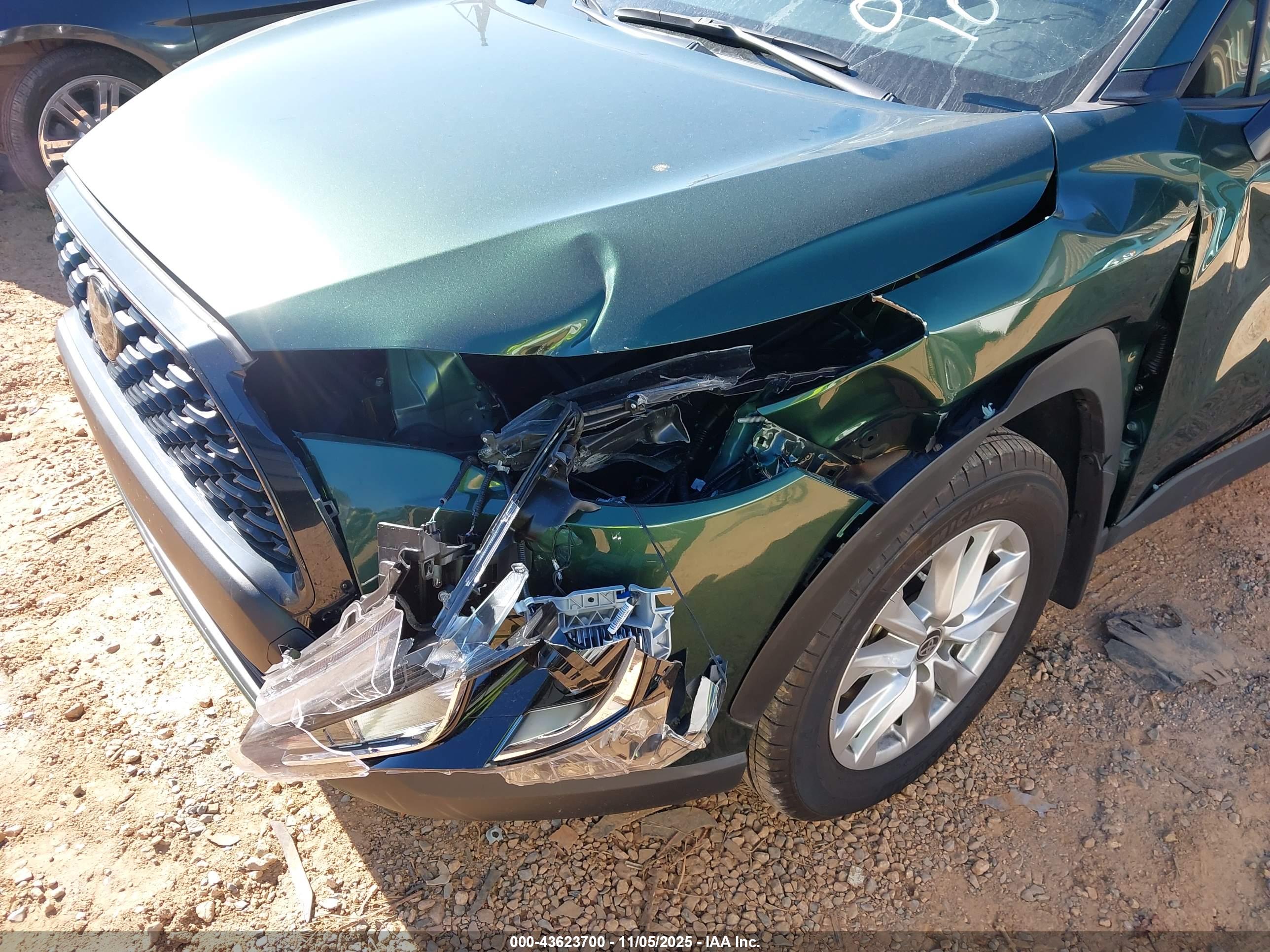 TOYOTA COROLLA image 6