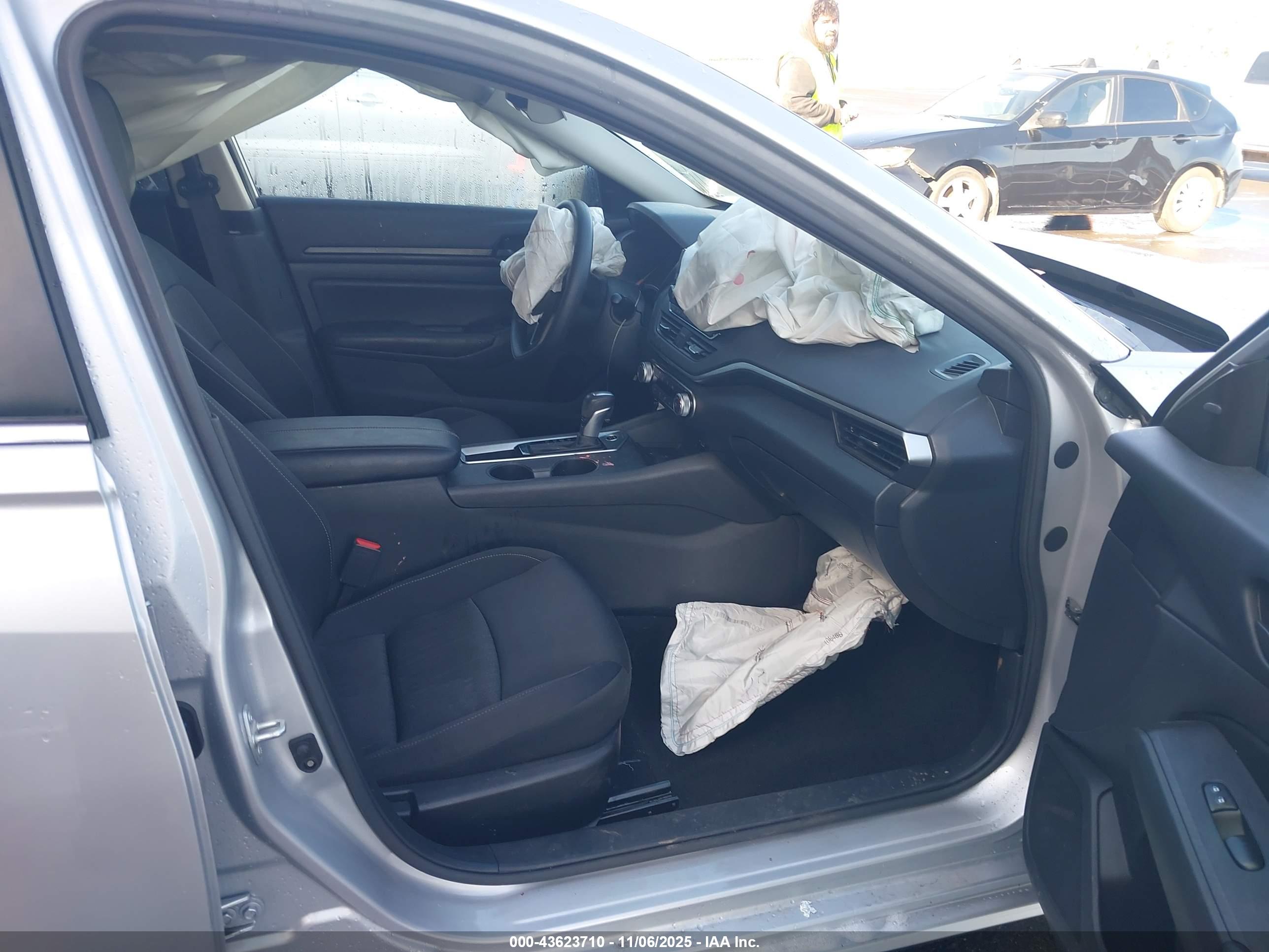 NISSAN ALTIMA image 5