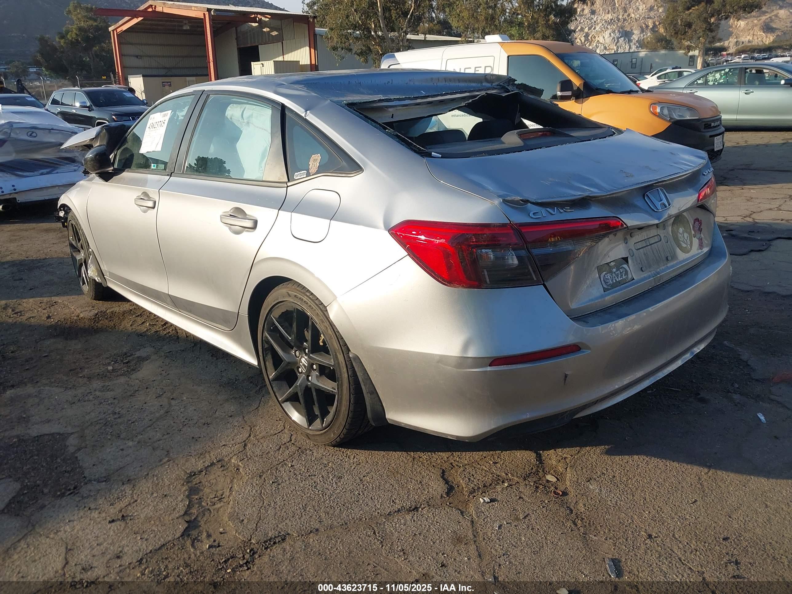 HONDA CIVIC image 3