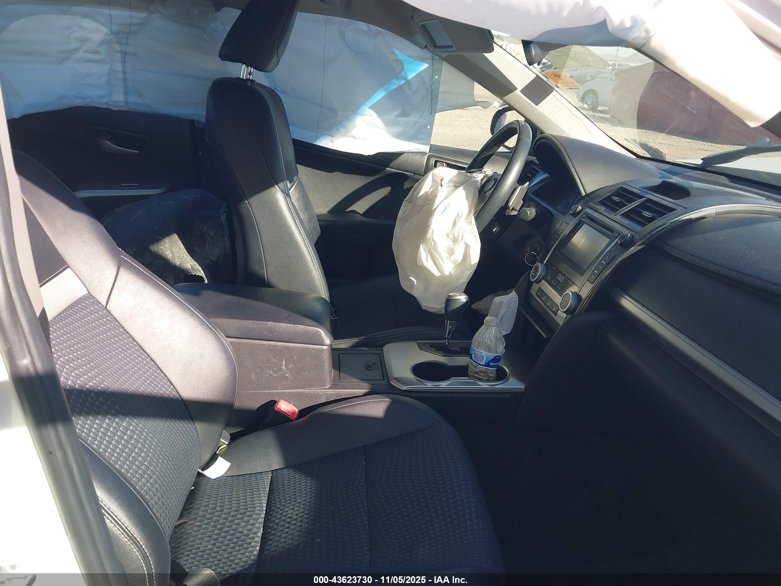 TOYOTA CAMRY image 5