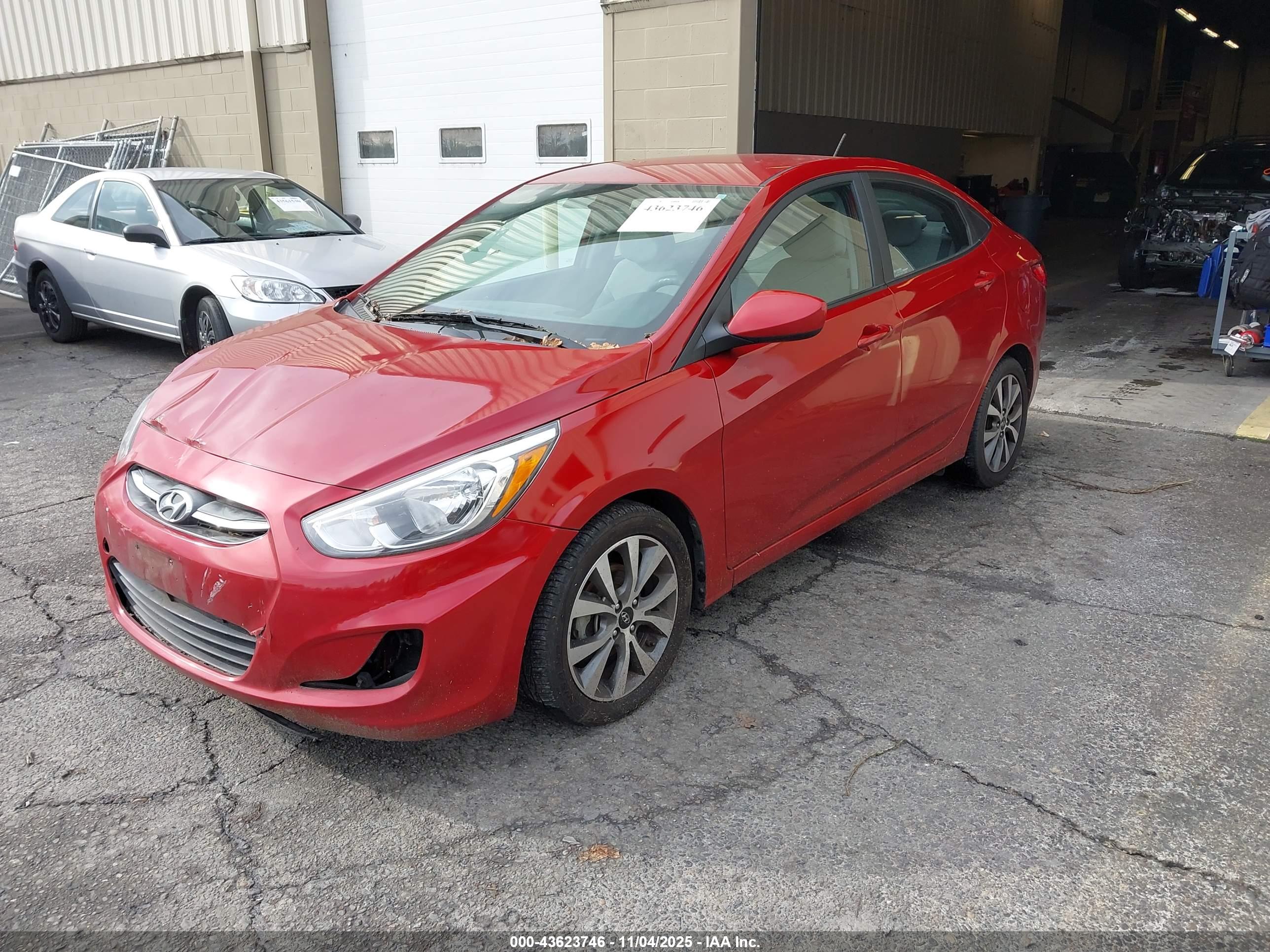 HYUNDAI ACCENT image 2