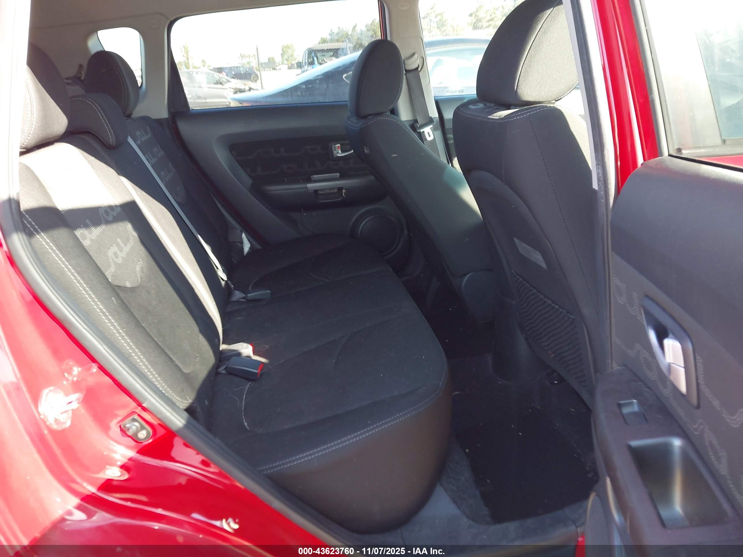 KIA SOUL image 8