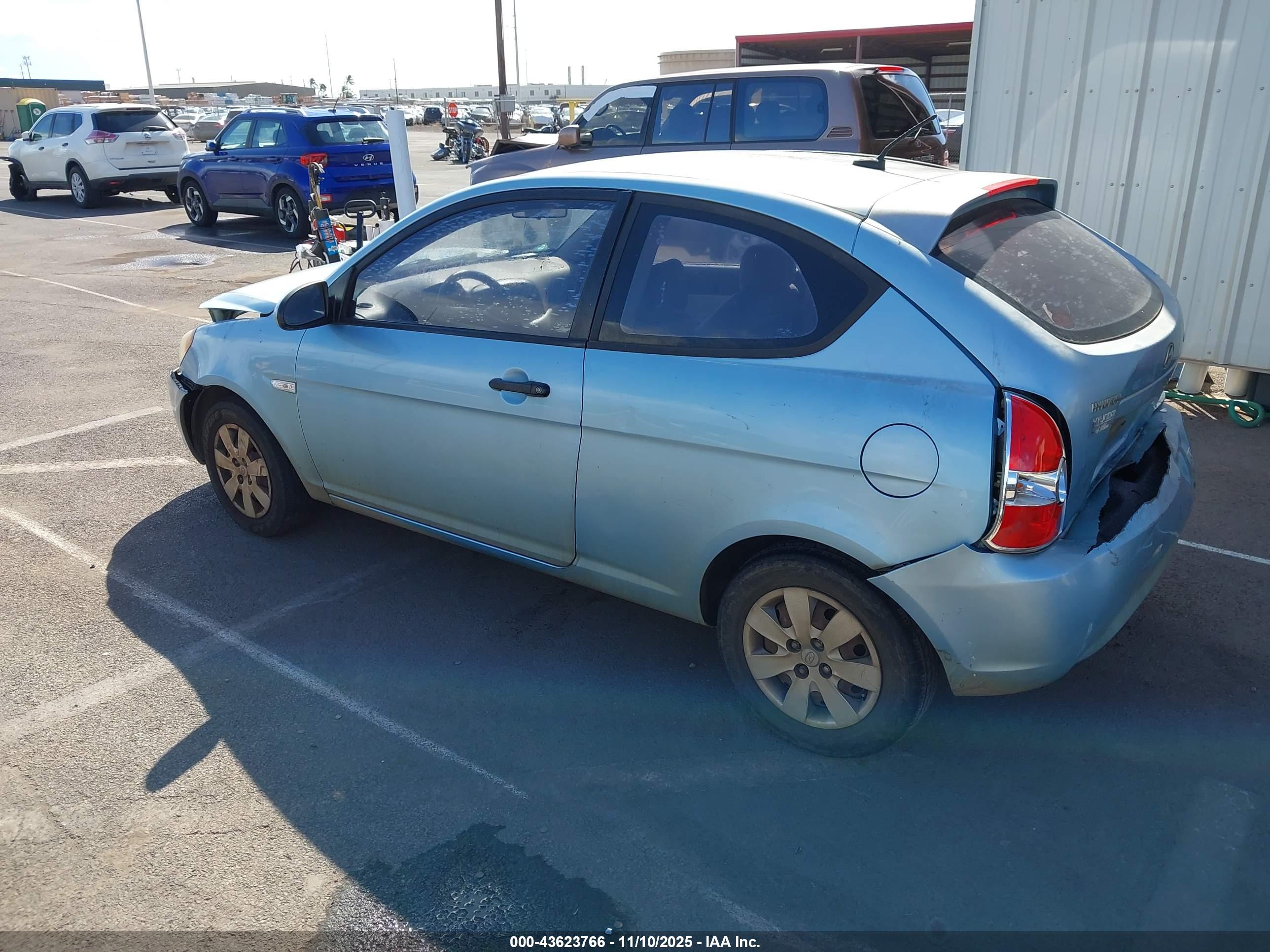 HYUNDAI ACCENT image 3