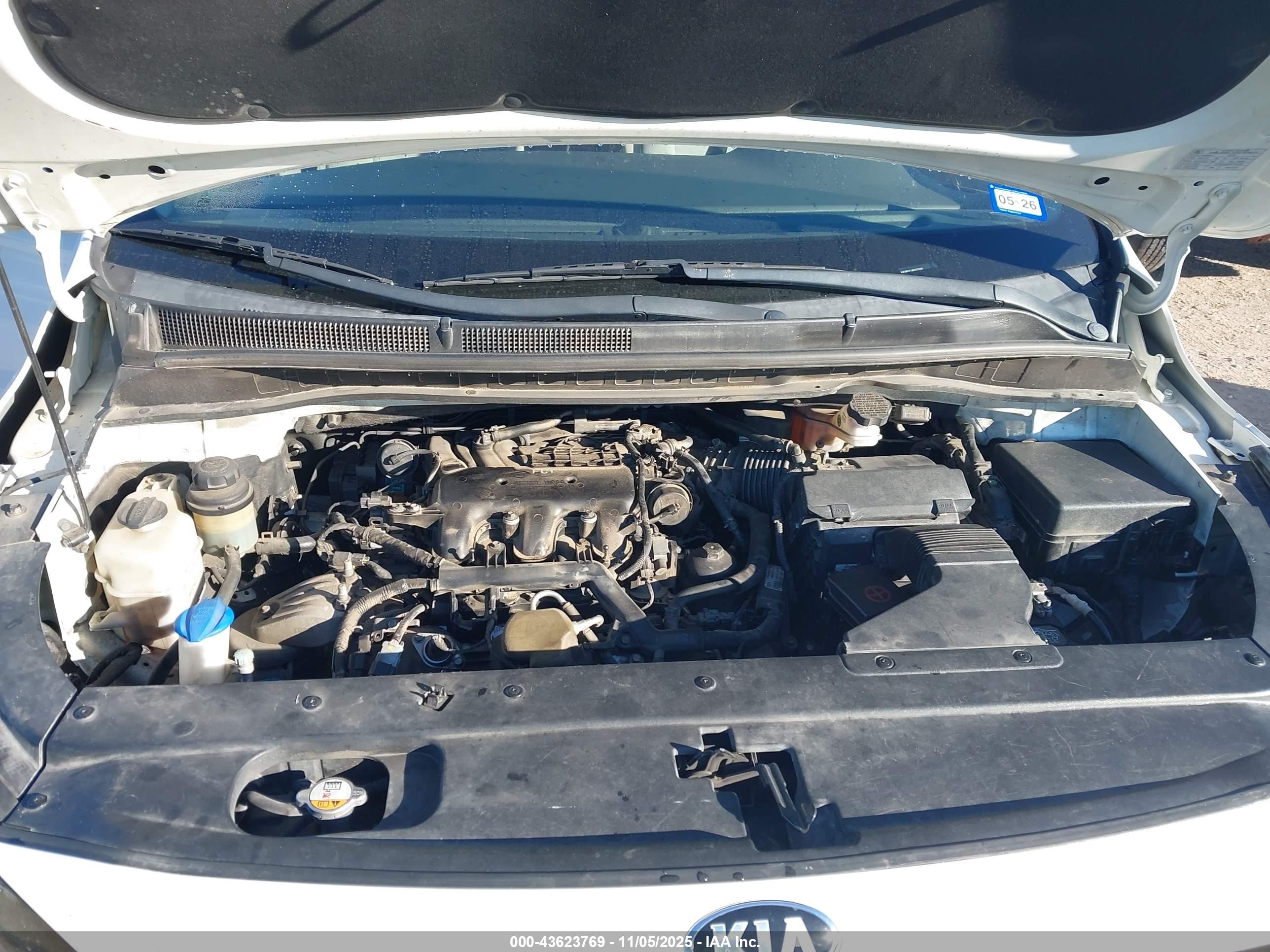 KIA SEDONA image 10