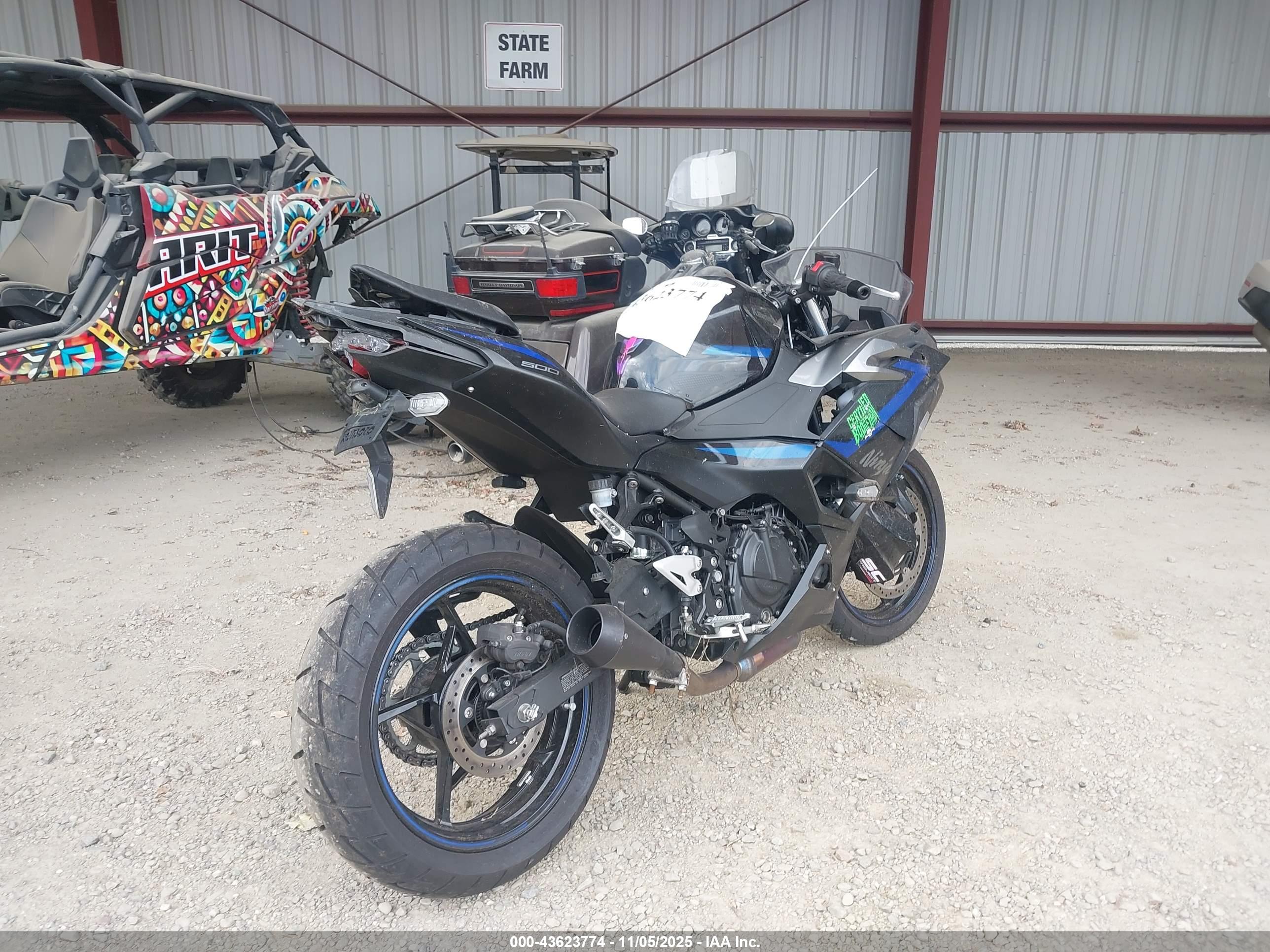 KAWASAKI EX500 image 4