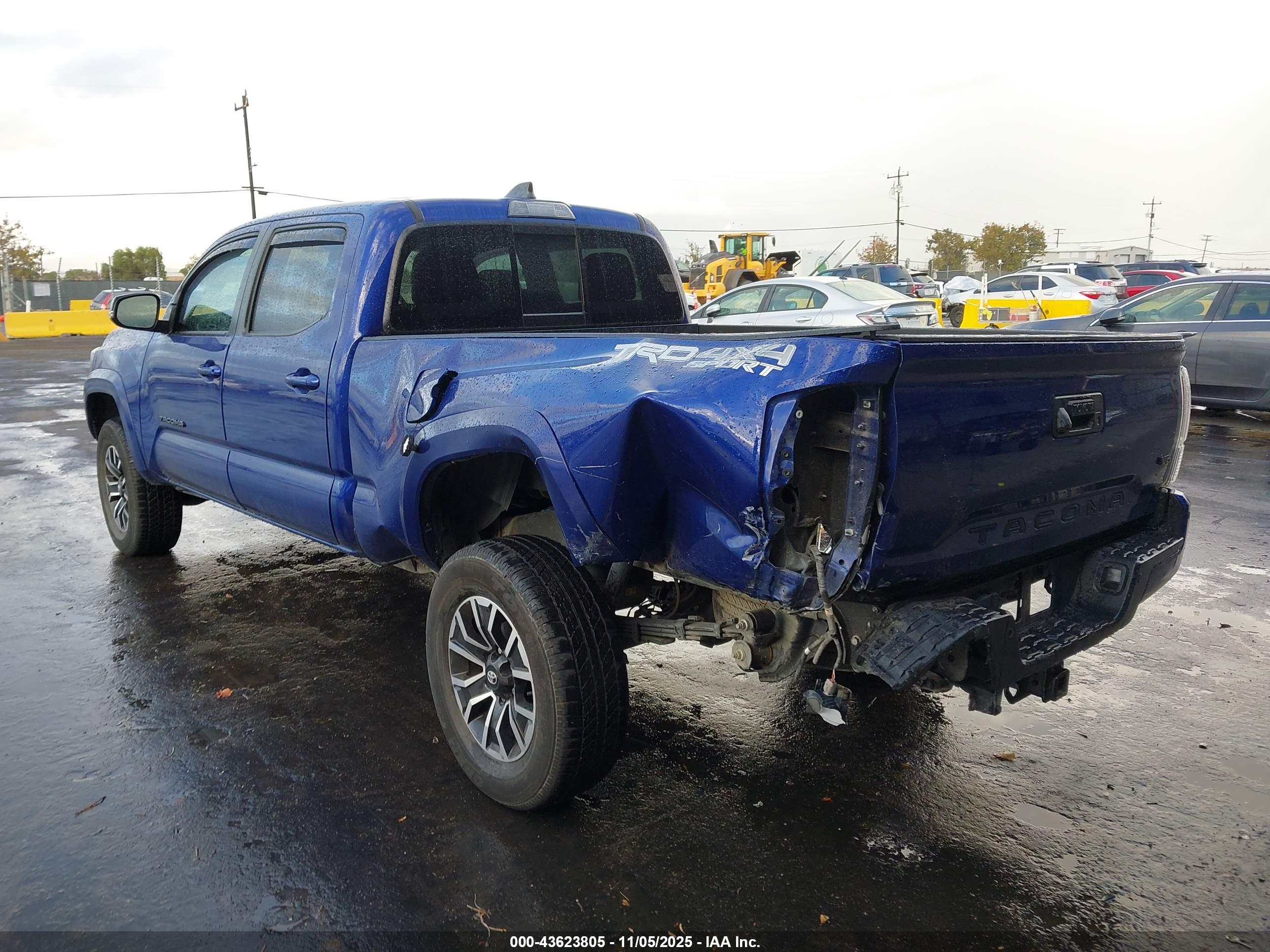 TOYOTA TACOMA image 6