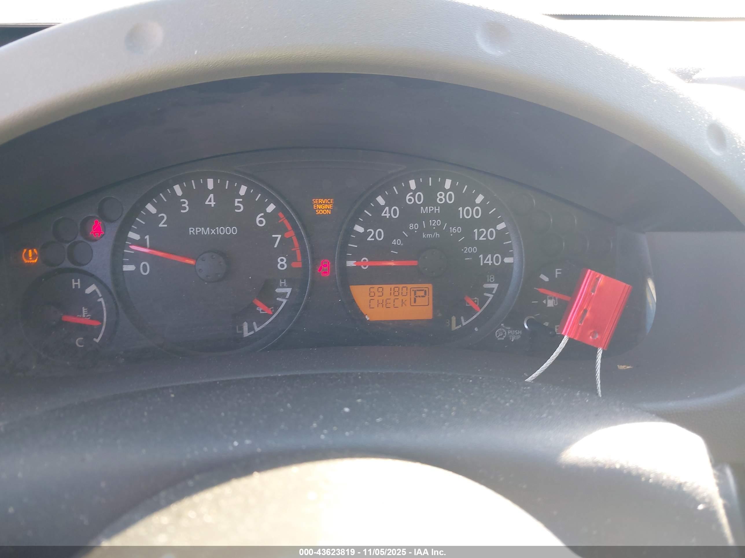 NISSAN XTERRA image 7