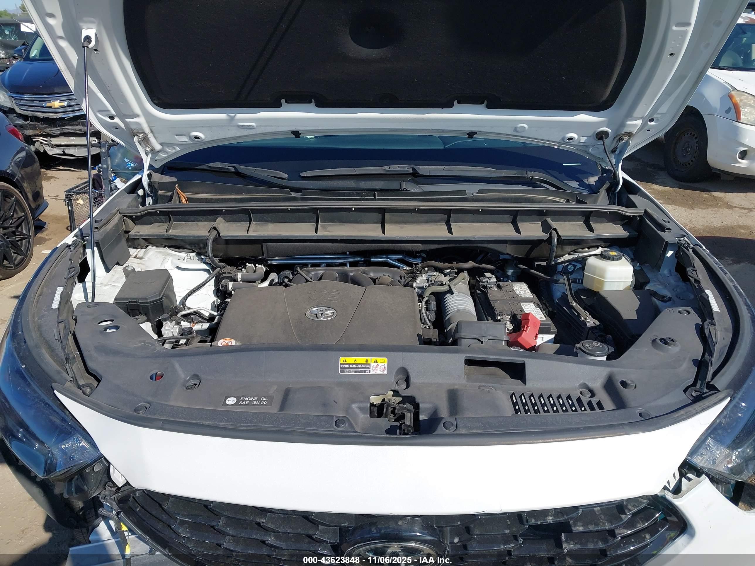 TOYOTA HIGHLANDER image 10