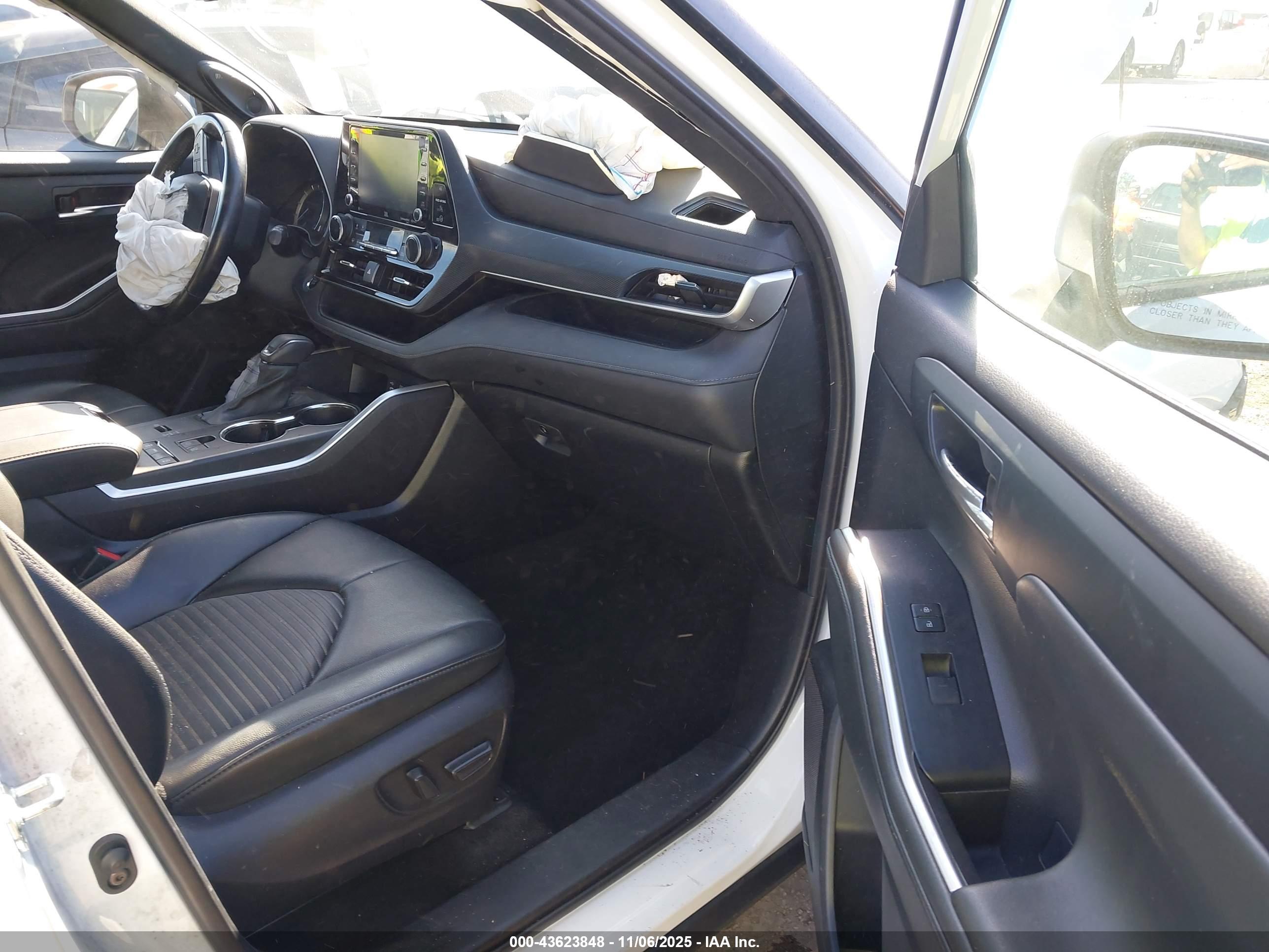 TOYOTA HIGHLANDER image 5