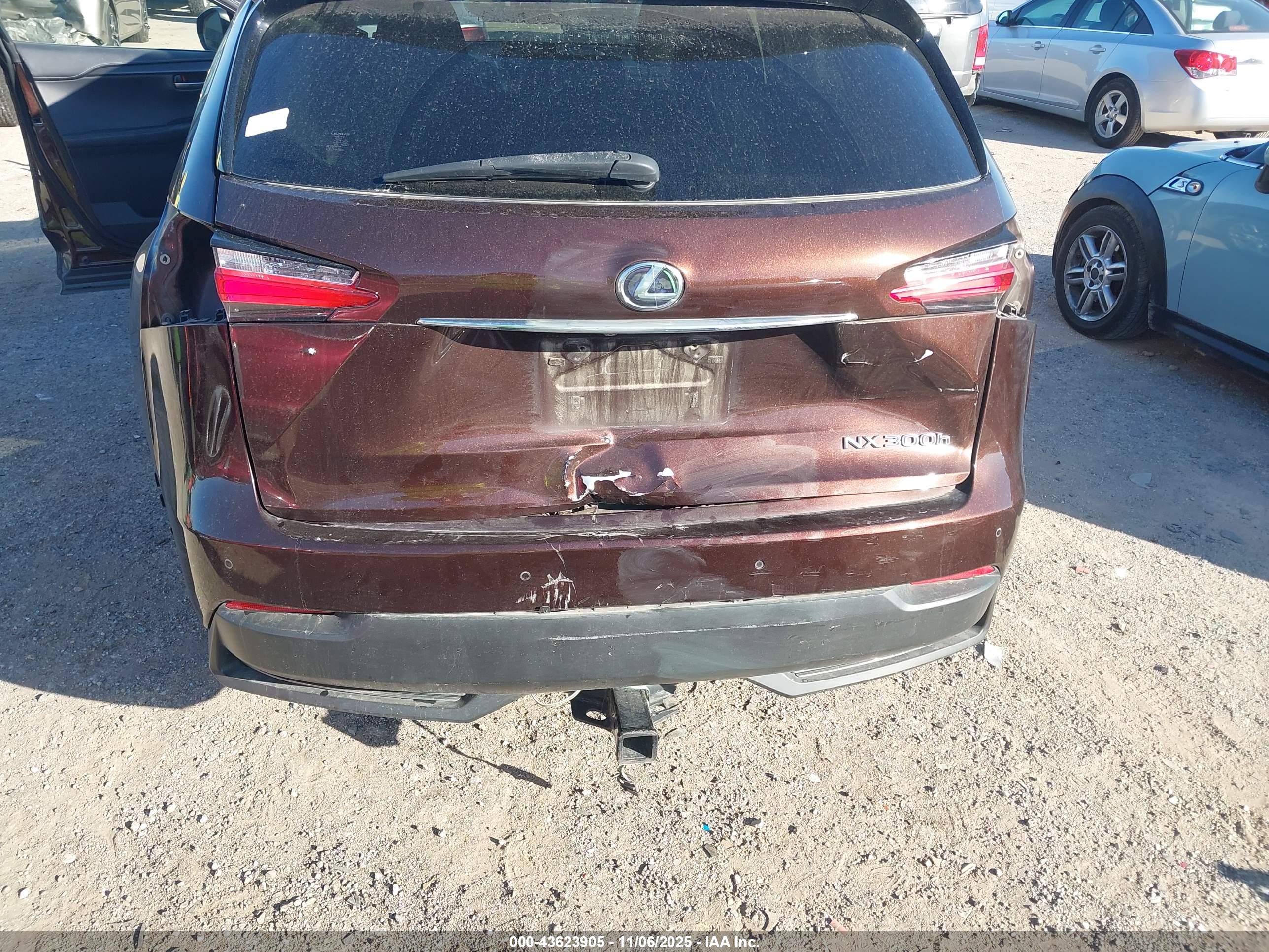 LEXUS NX image 6