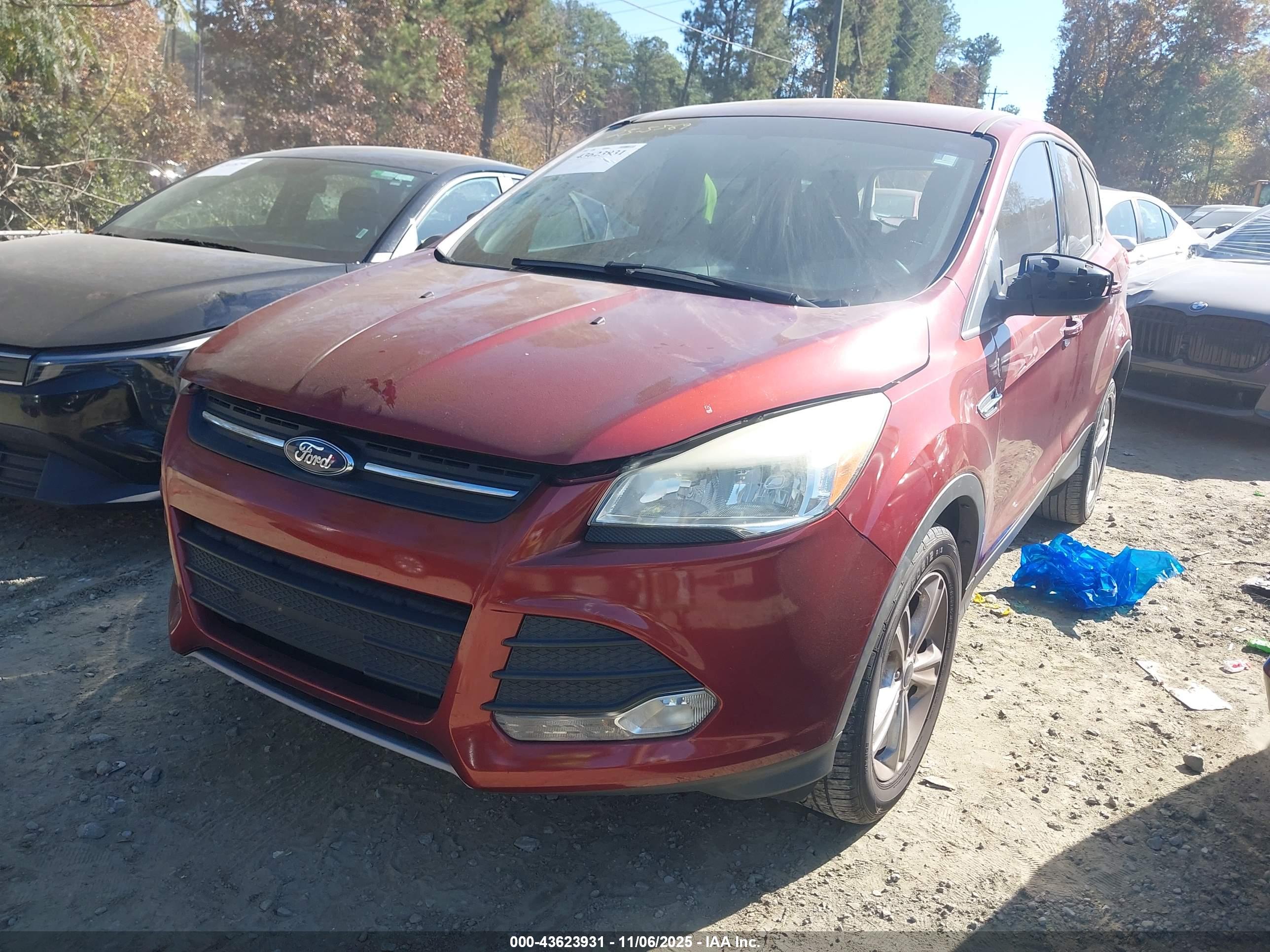 FORD ESCAPE image 2