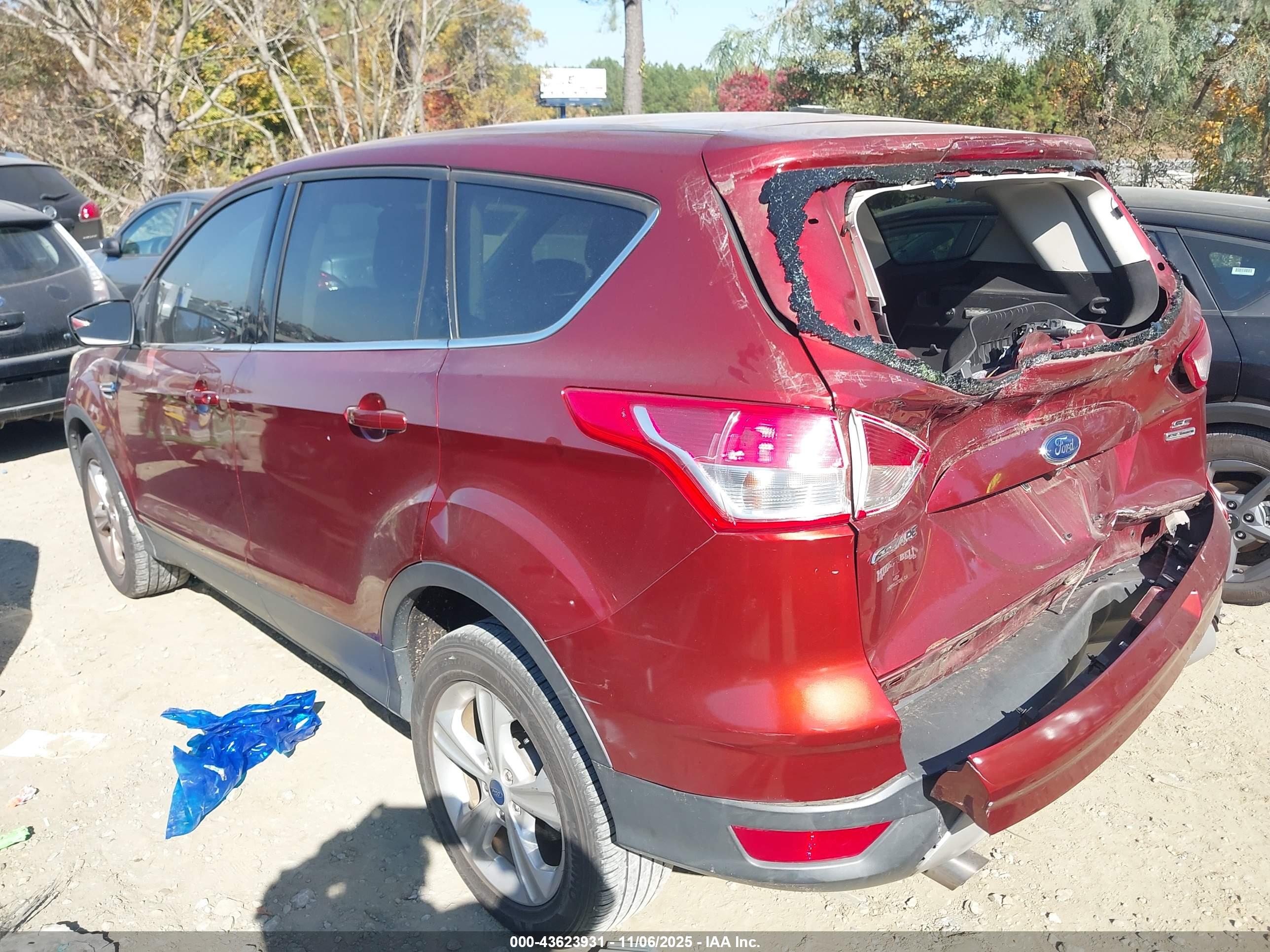 FORD ESCAPE image 3