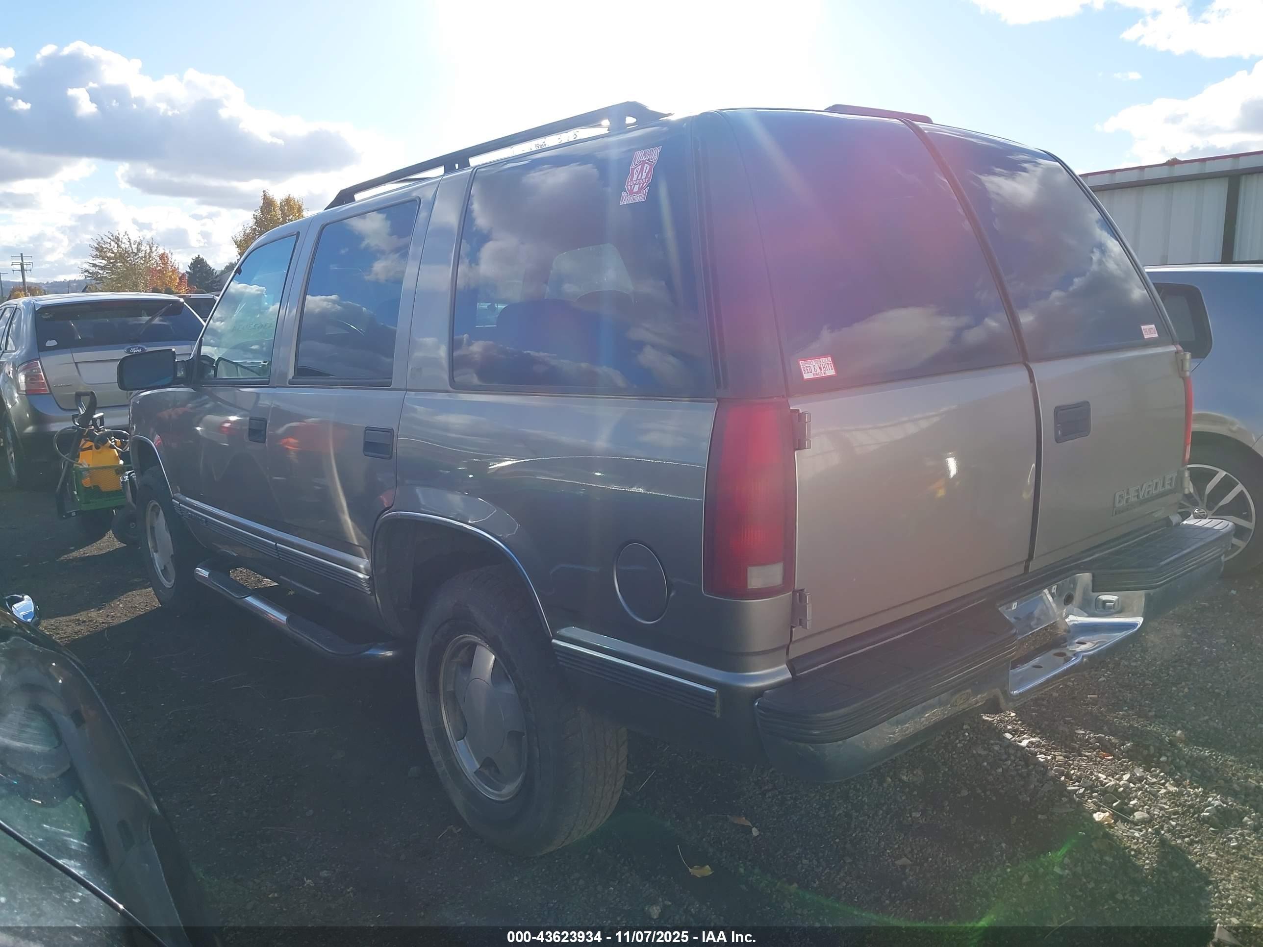CHEVROLET TAHOE image 3