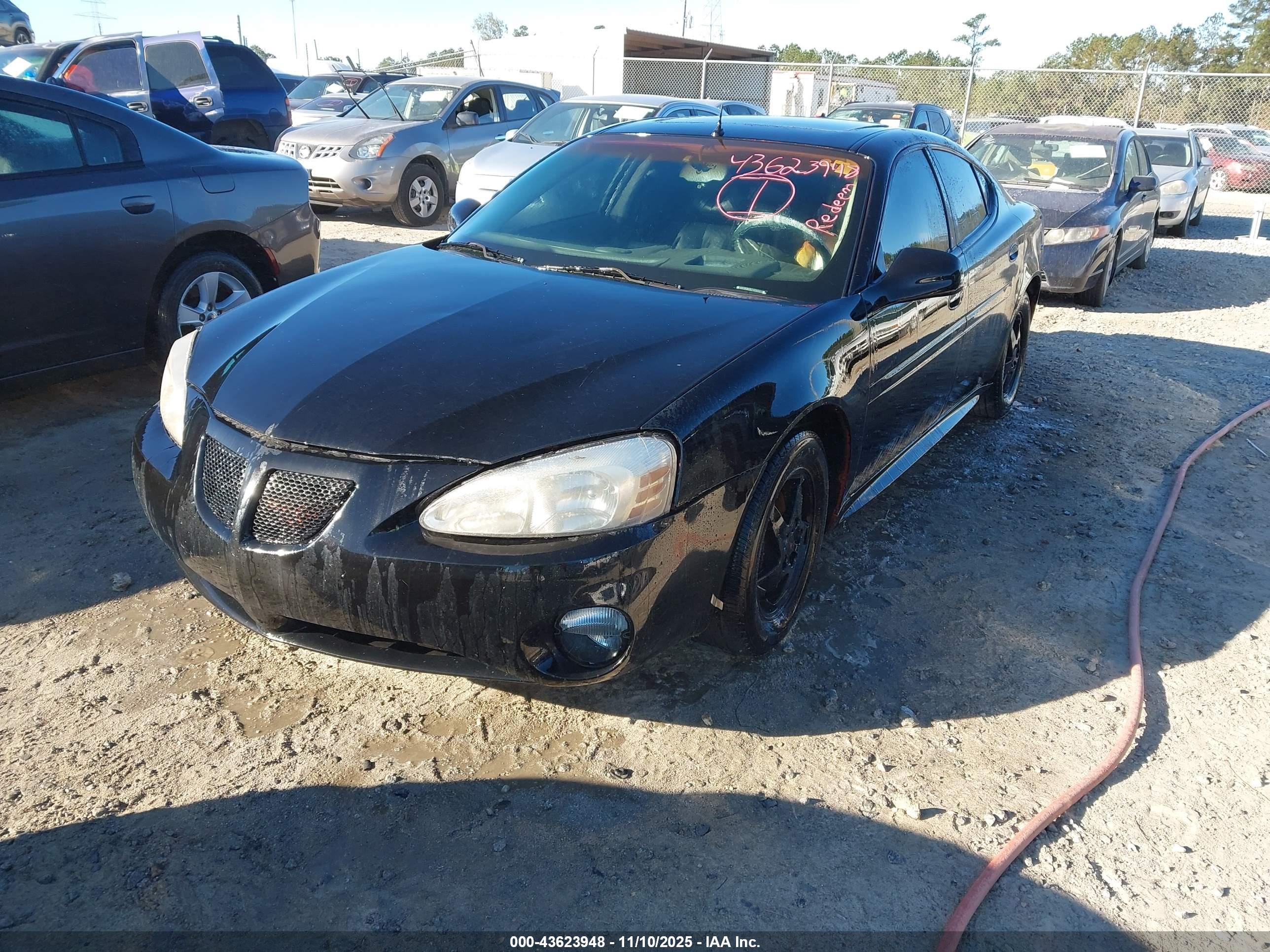 PONTIAC GRAND image 2