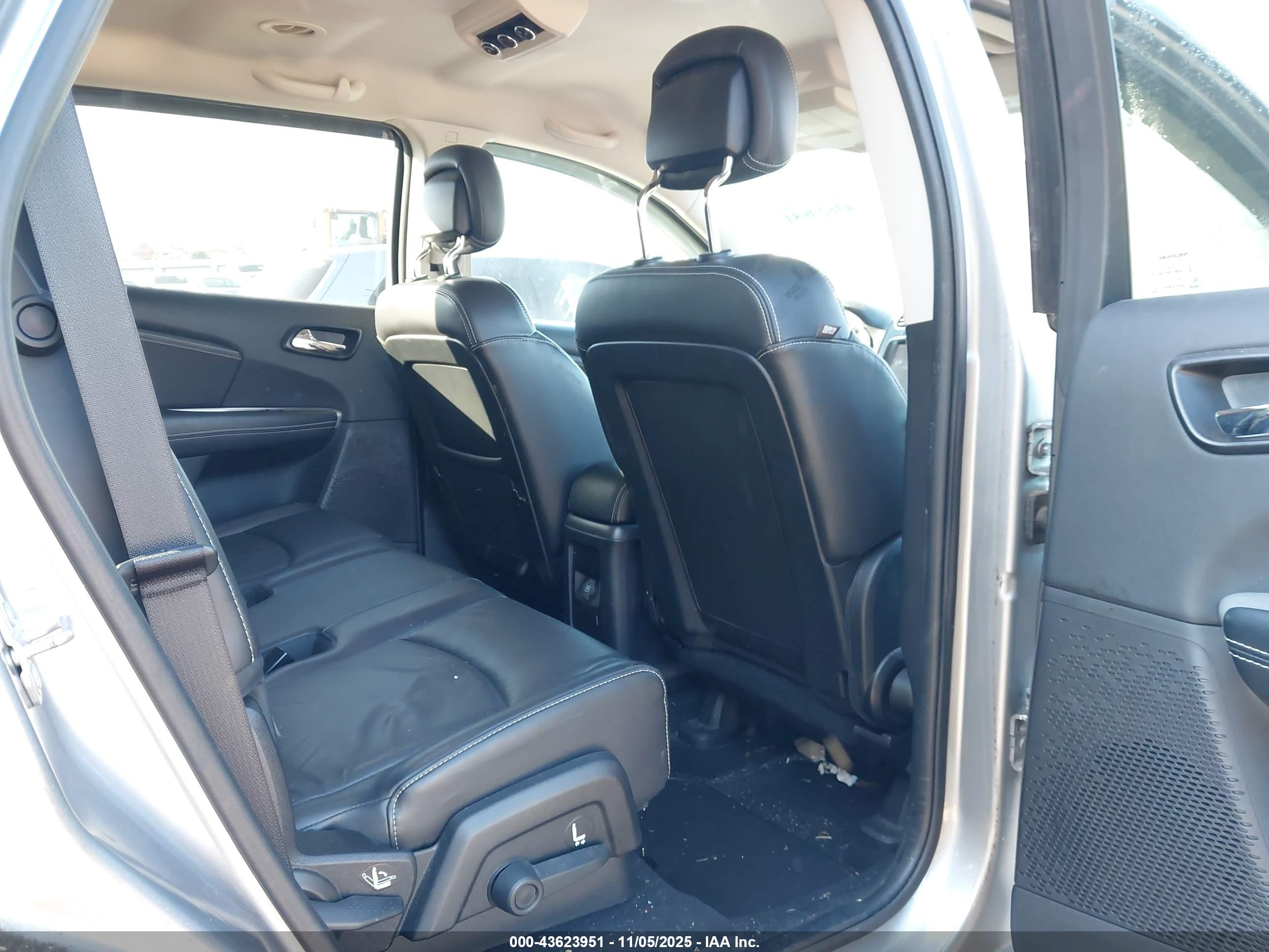 DODGE JOURNEY image 8