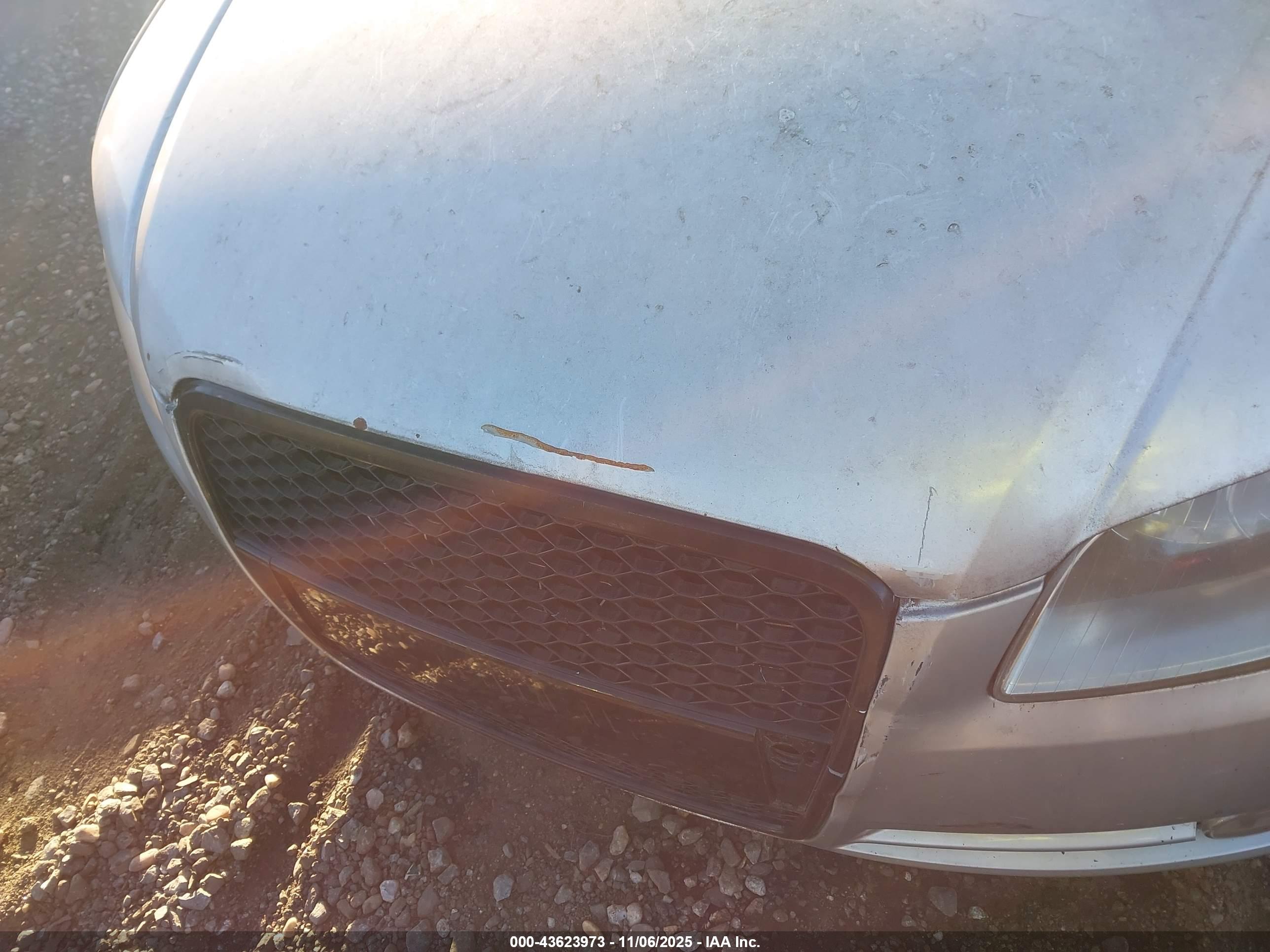 AUDI A4 image 6