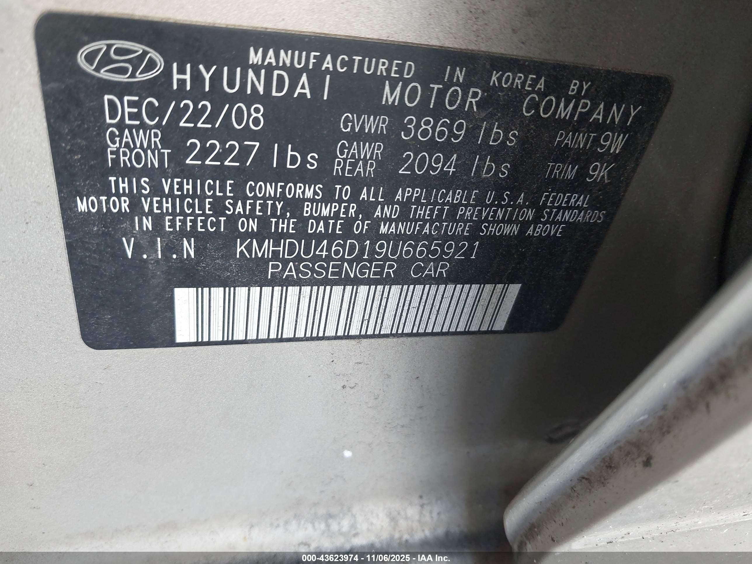 HYUNDAI ELANTRA image 9