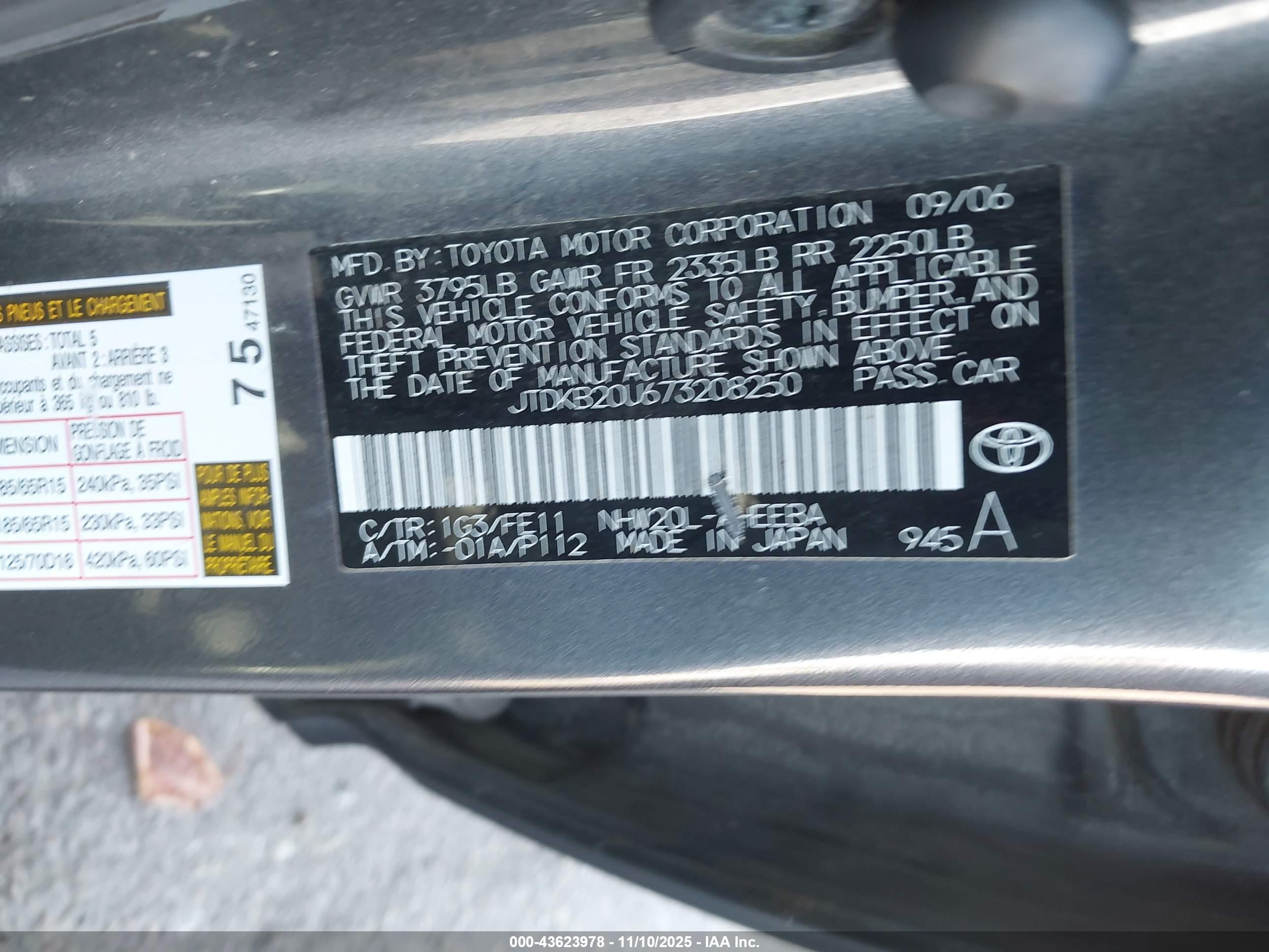 TOYOTA PRIUS image 9