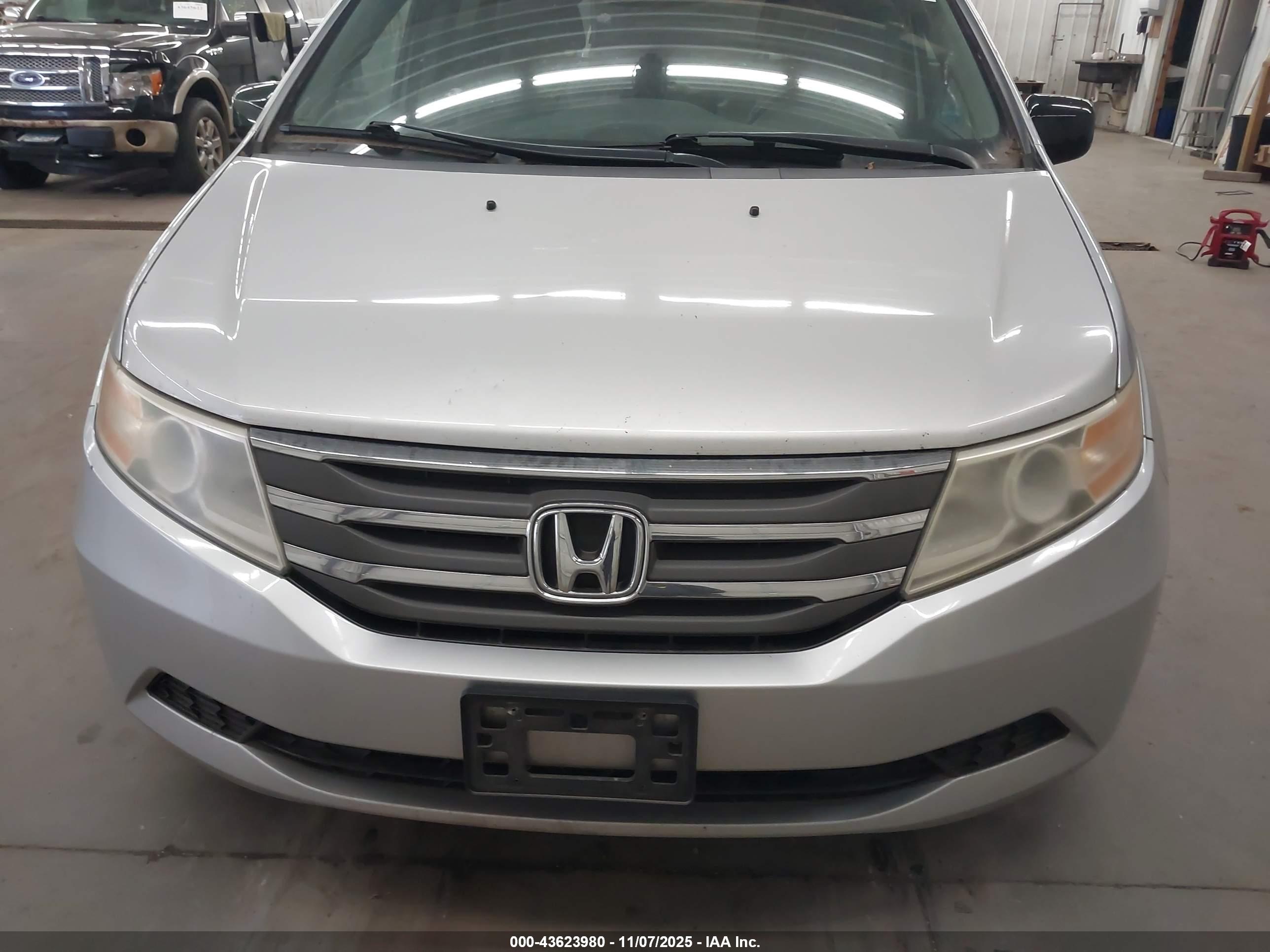 HONDA ODYSSEY image 6