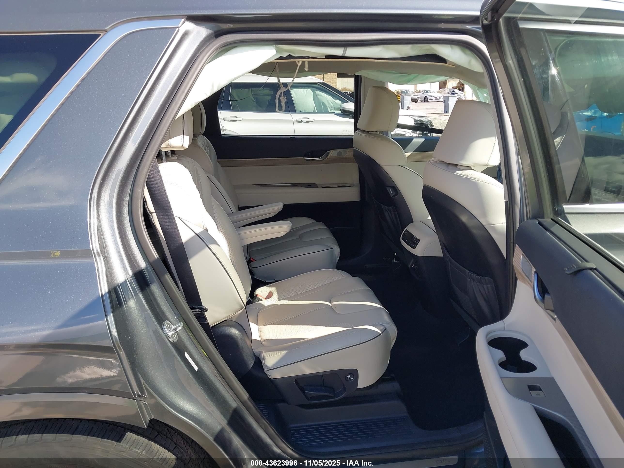 HYUNDAI PALISADE image 8