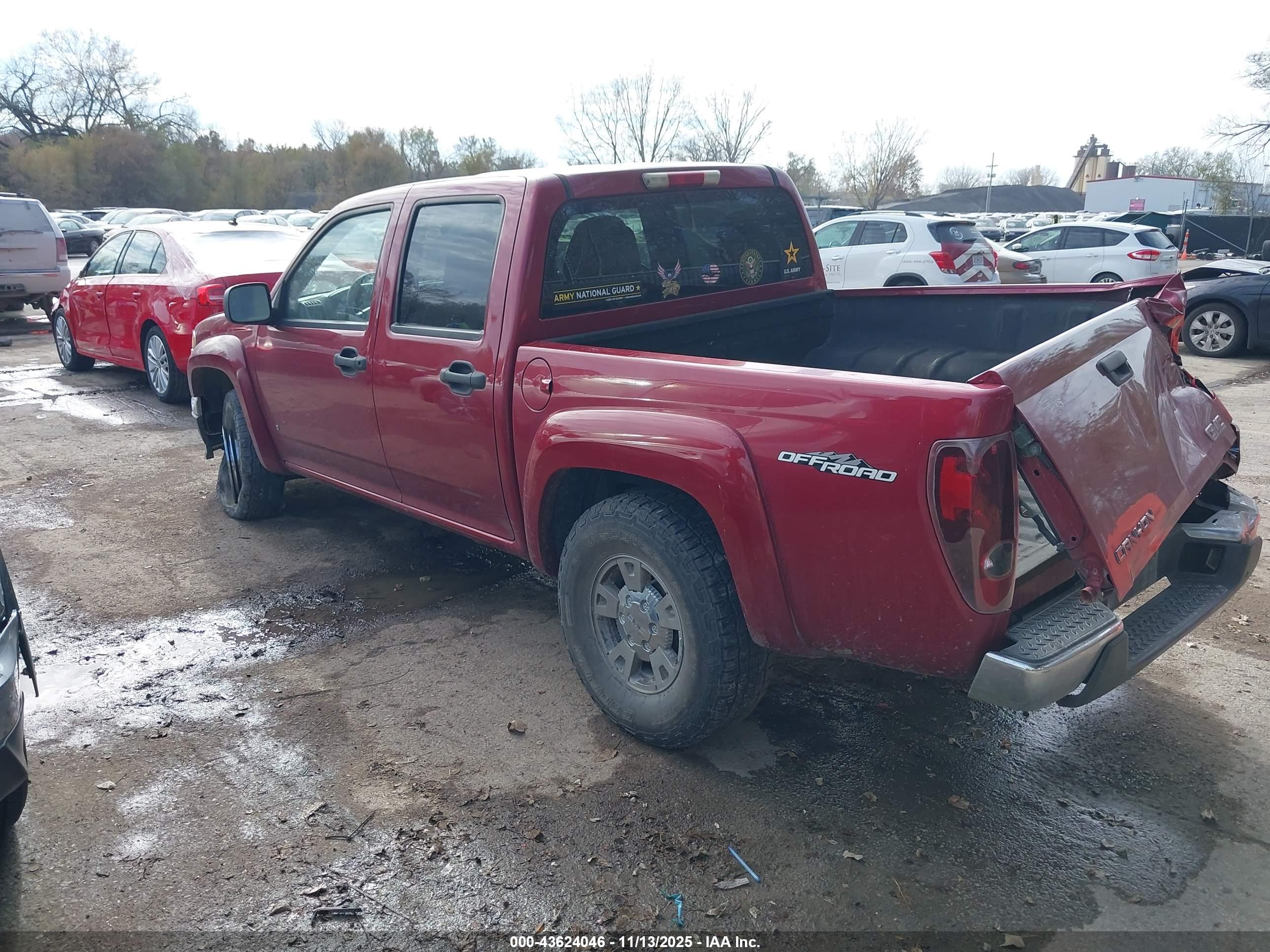 GMC CANYON image 3