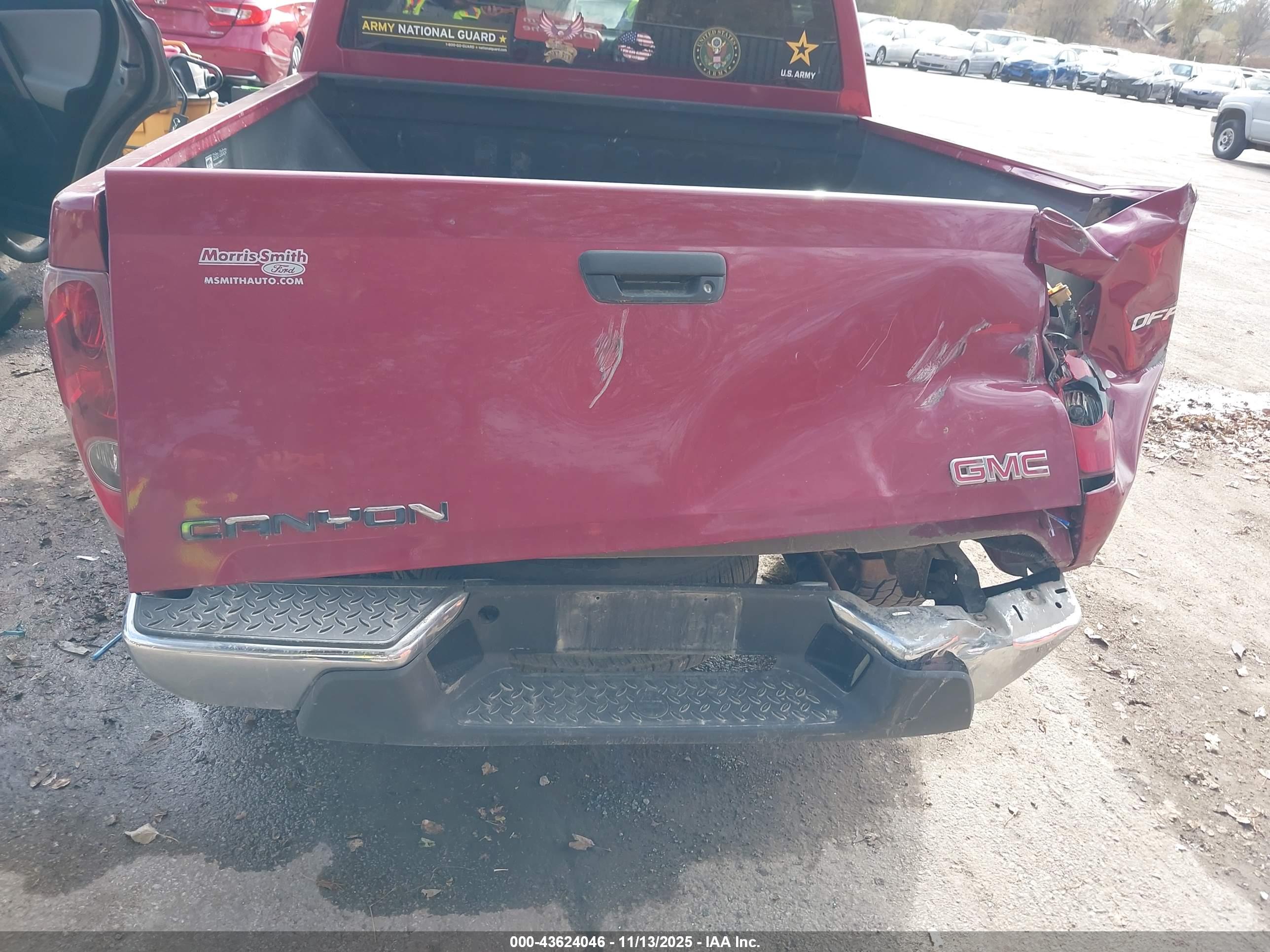 GMC CANYON image 6