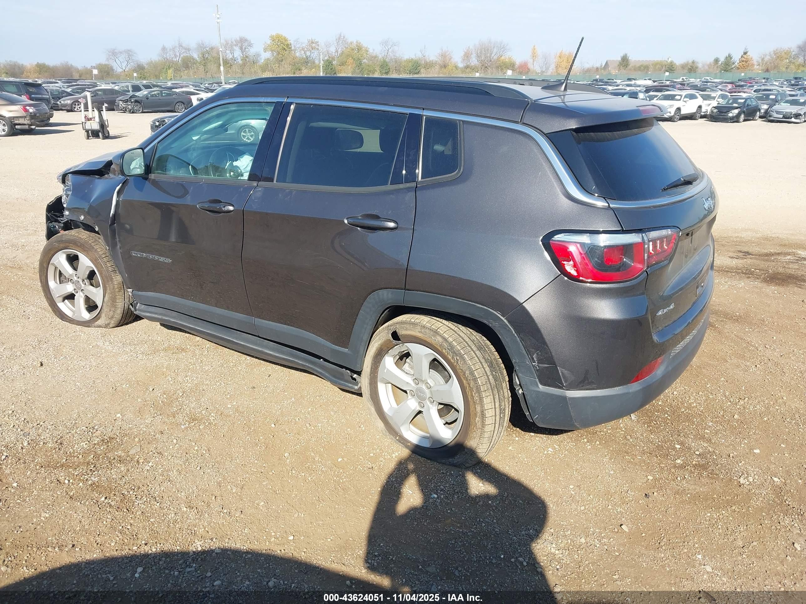 JEEP COMPASS image 3
